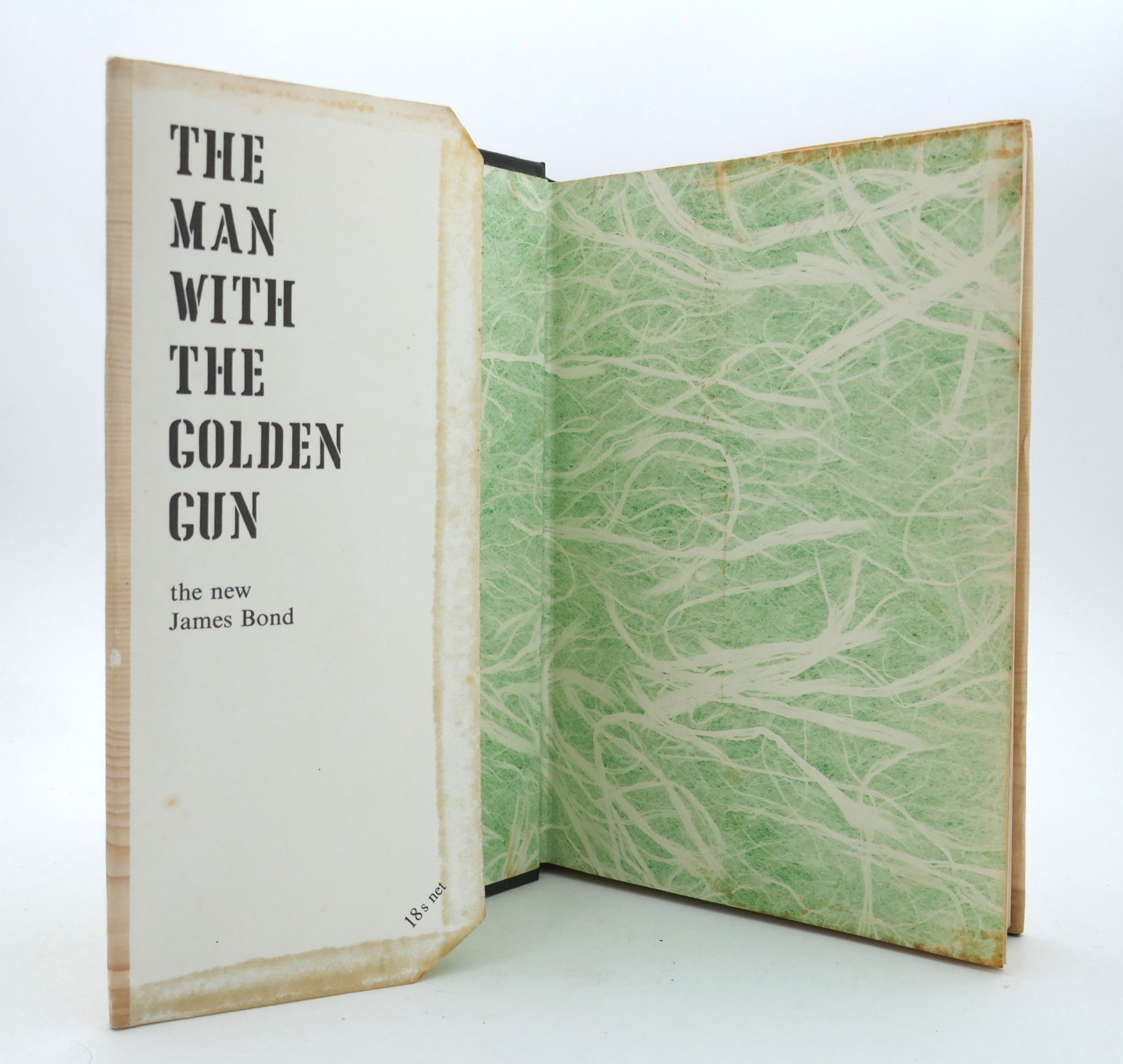 The Man with the Golden Gun. First Edition (1965) - Image 4