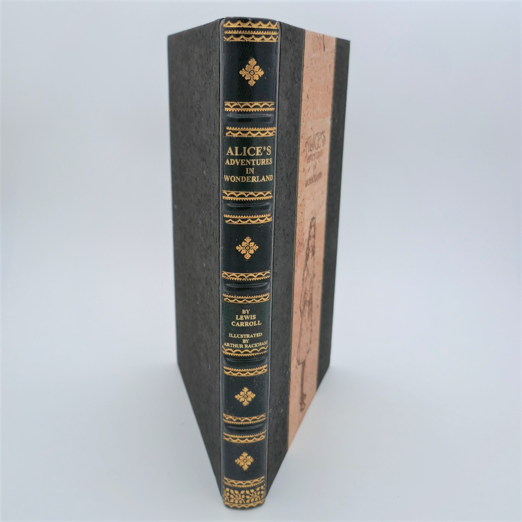Alice's Adventures In Wonderland. Gift Edition (2020) - Image 4