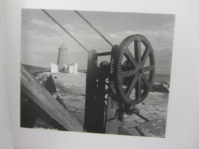 The Dark Pool. Photographs by Liam Blake. Limited Edition of 120 Copies - Image 3