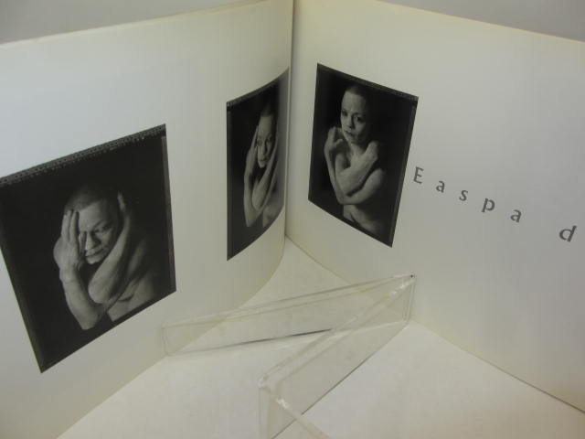 Triúr Ban. Published to coincide with the Exhibitions of the Photographs, 1995 - Image 3