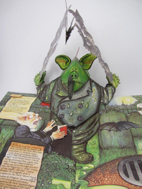 Fungus the Bogeyman Plop-Up Book. - Image 4