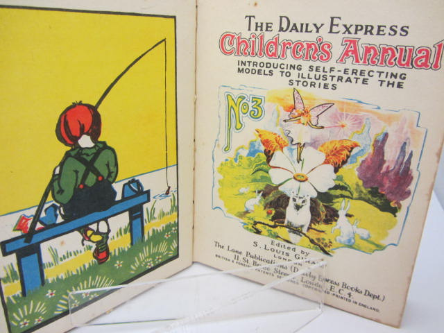 Daily Express Children's Annual. Pop-Up Book (1932) - Image 4