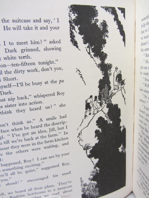 Round the Year Story Book (1950) - Image 6