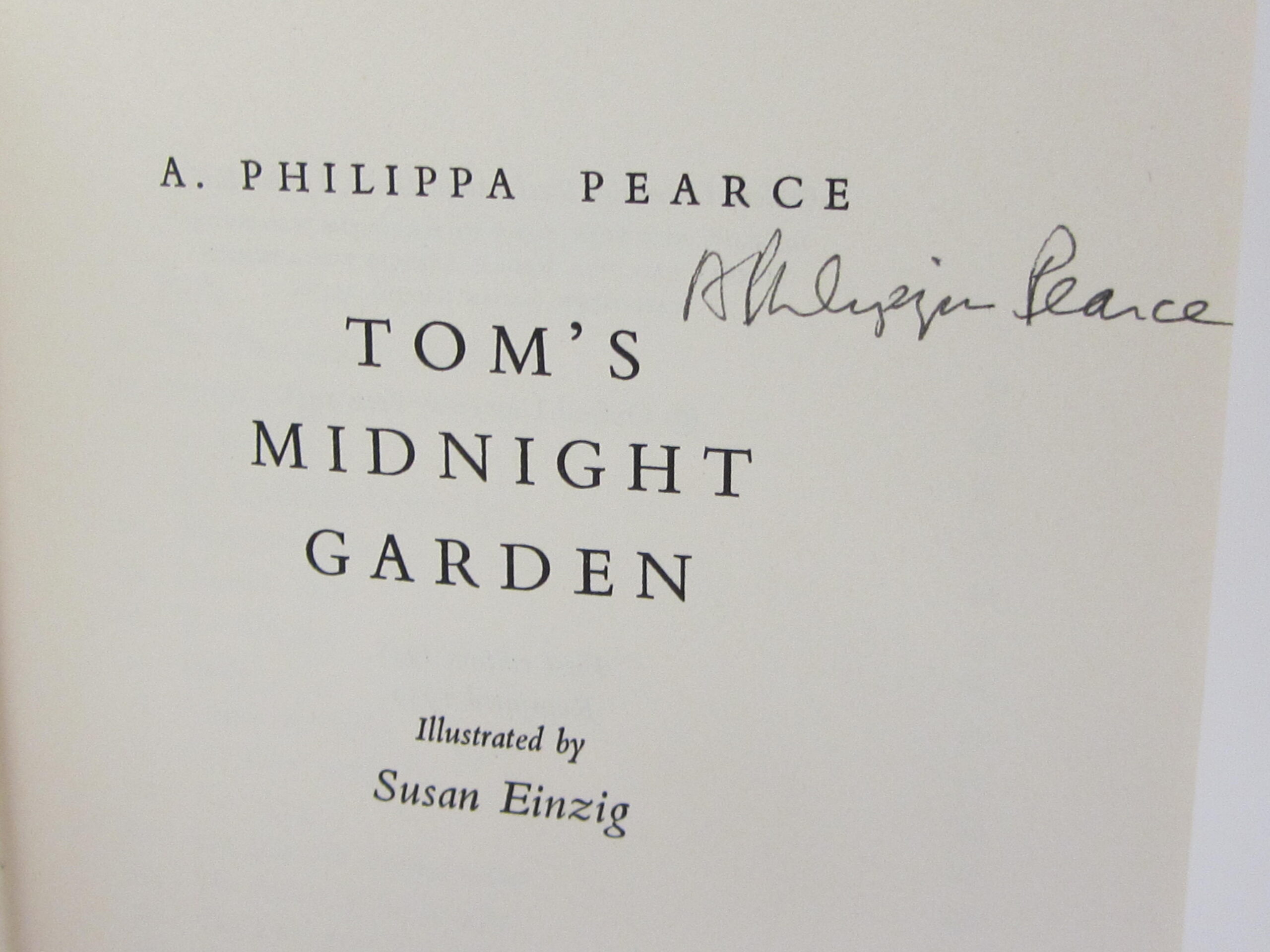 Tom's Midnight Garden. Author Signed (1959) - Image 3