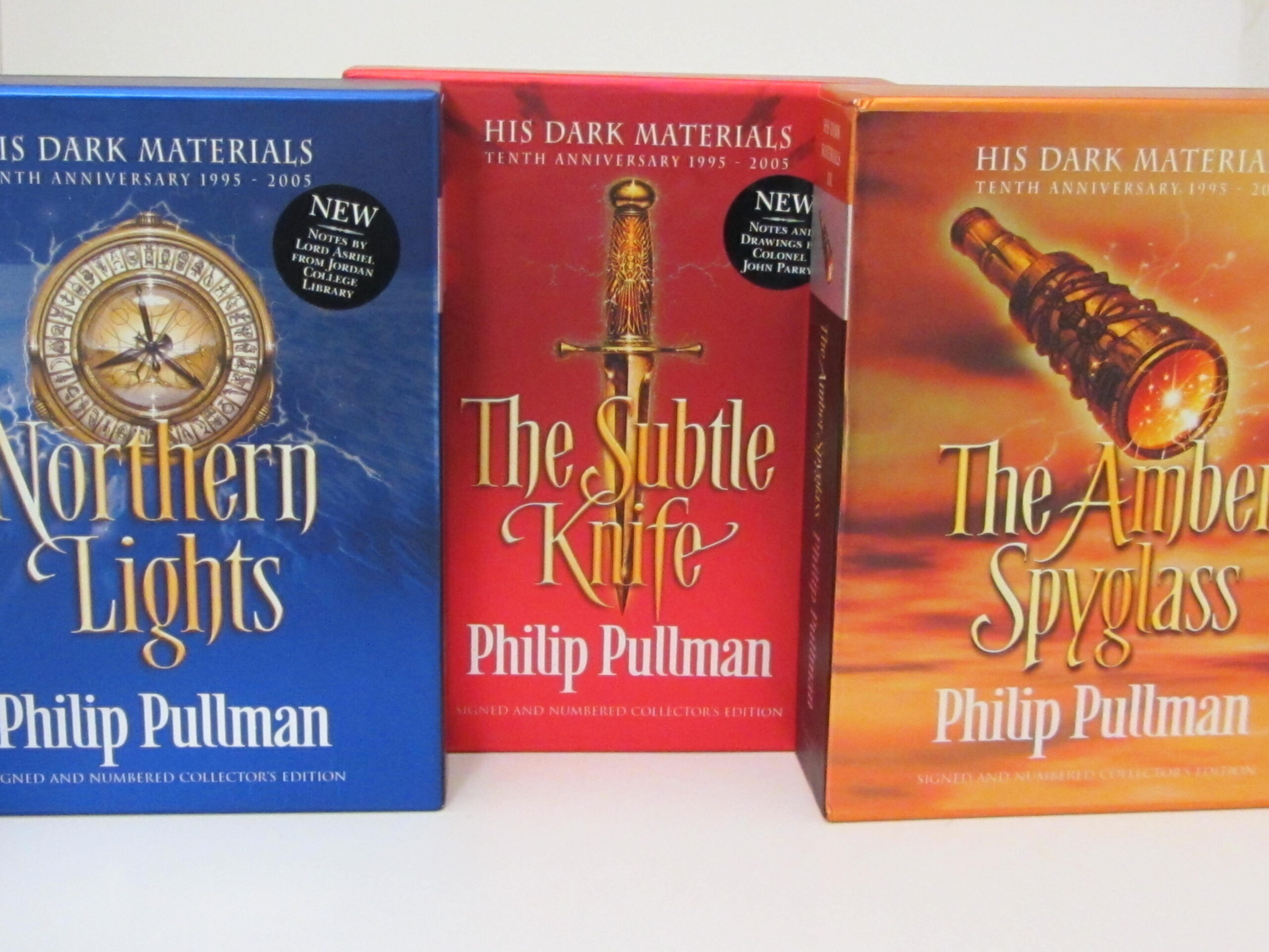 His Dark Materials. Limited Signed Anniversary Edition (2005) - Image 3