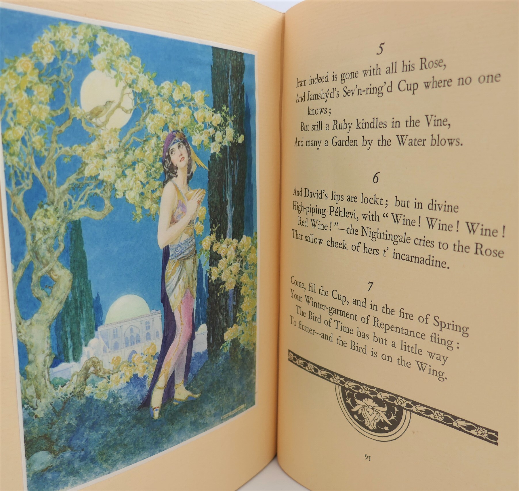 Rubaiyat of Omar Khayyam. Illustrated By Willy Pogany (1930) - Image 7