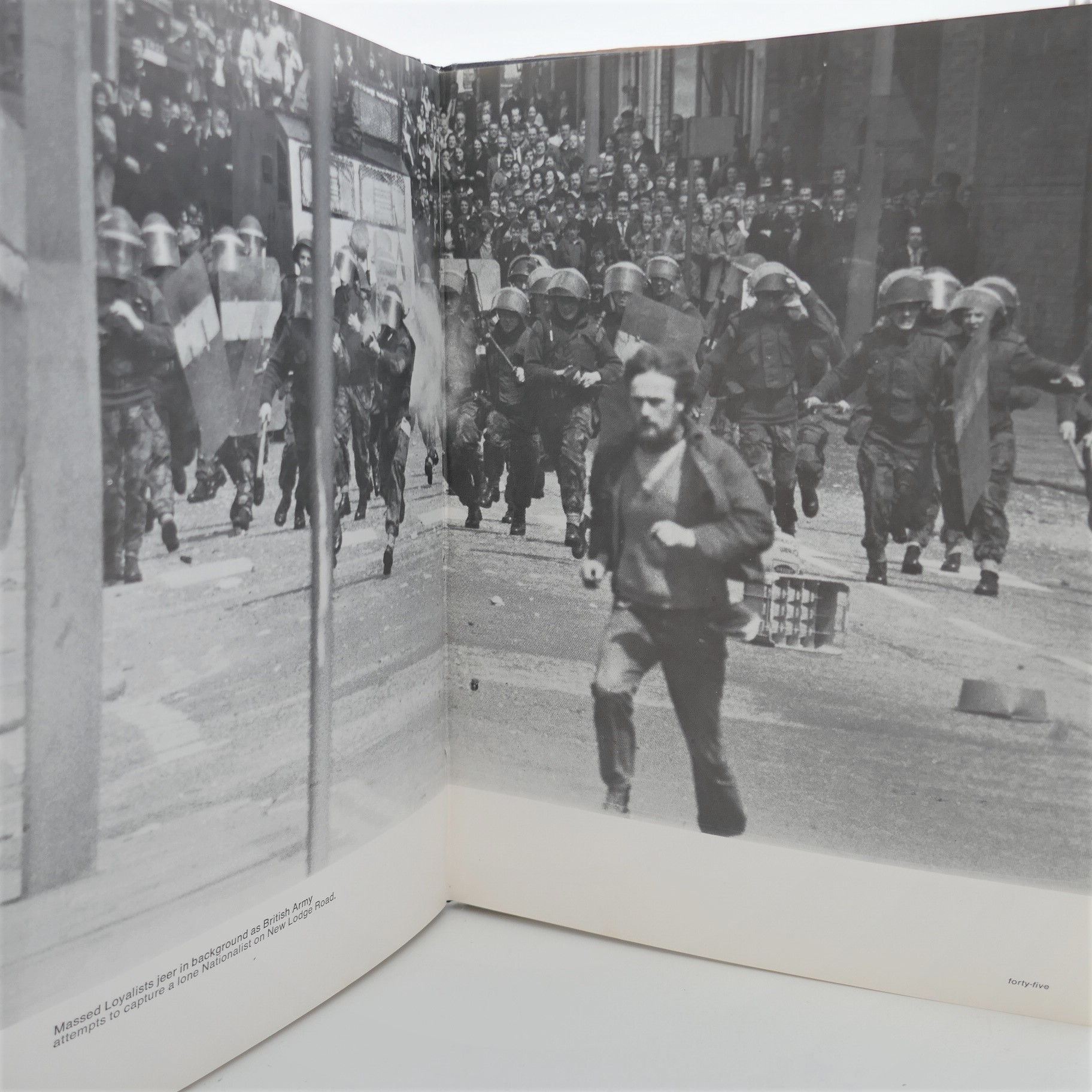 People At War (1975) - Image 3