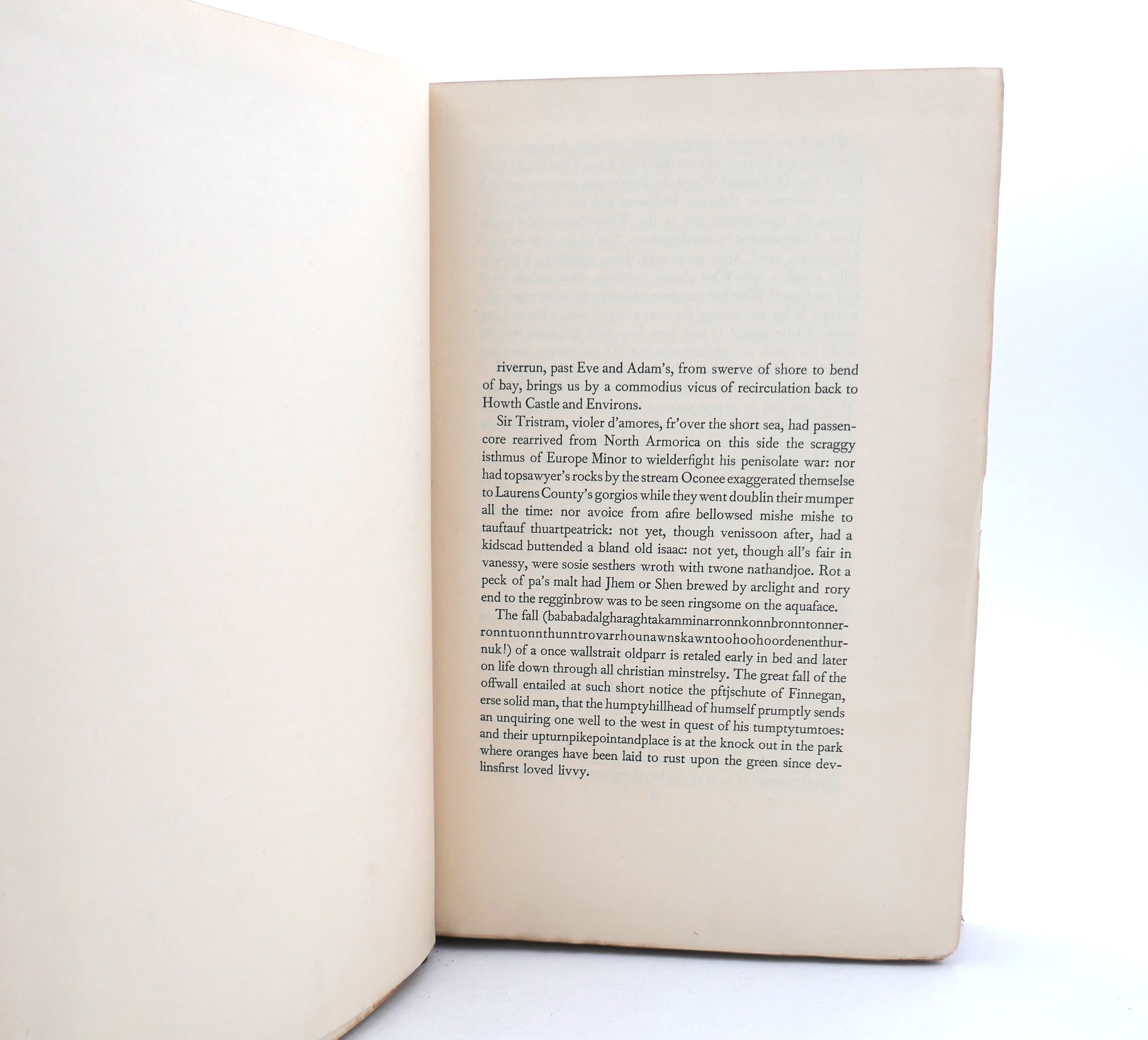 Finnegans Wake. First Edition (1939) - Image 3