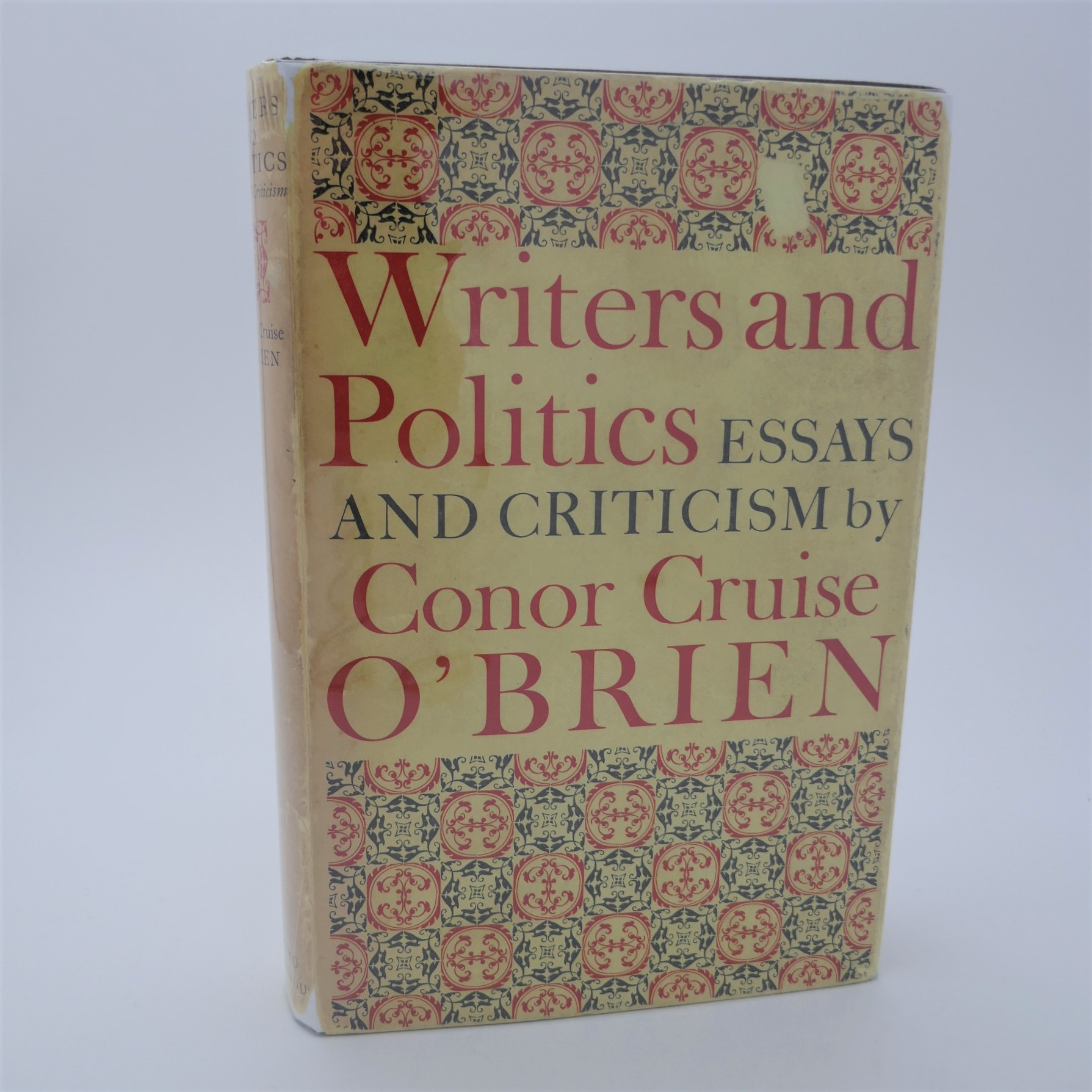 Writers and Politics. Essays and Criticism (1965)