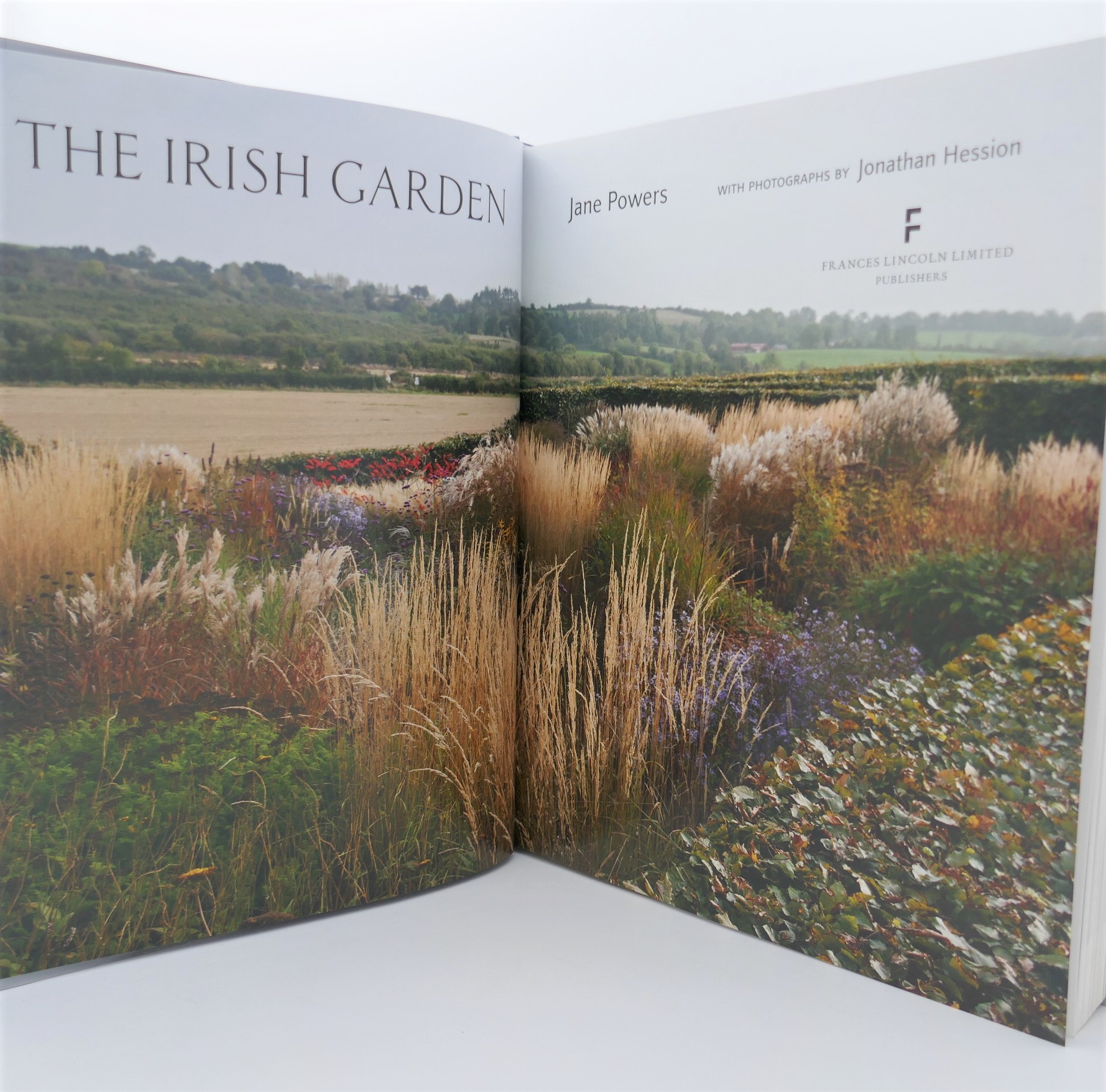 The Irish Garden. Photographs by Jonathan Hession (2015) - Image 2