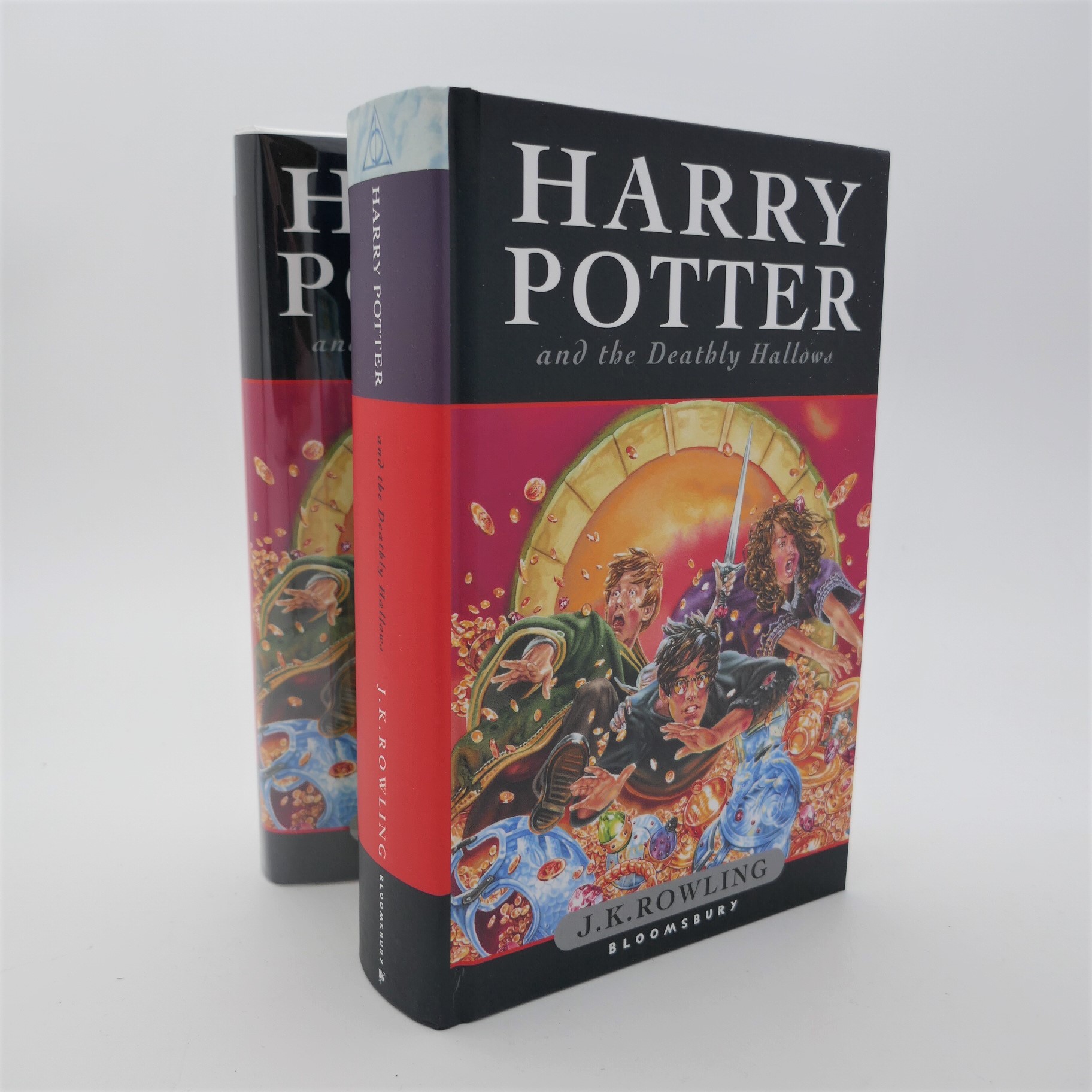 Harry Potter and the Deathly Hallows. Signed Copy (2007) - Image 2