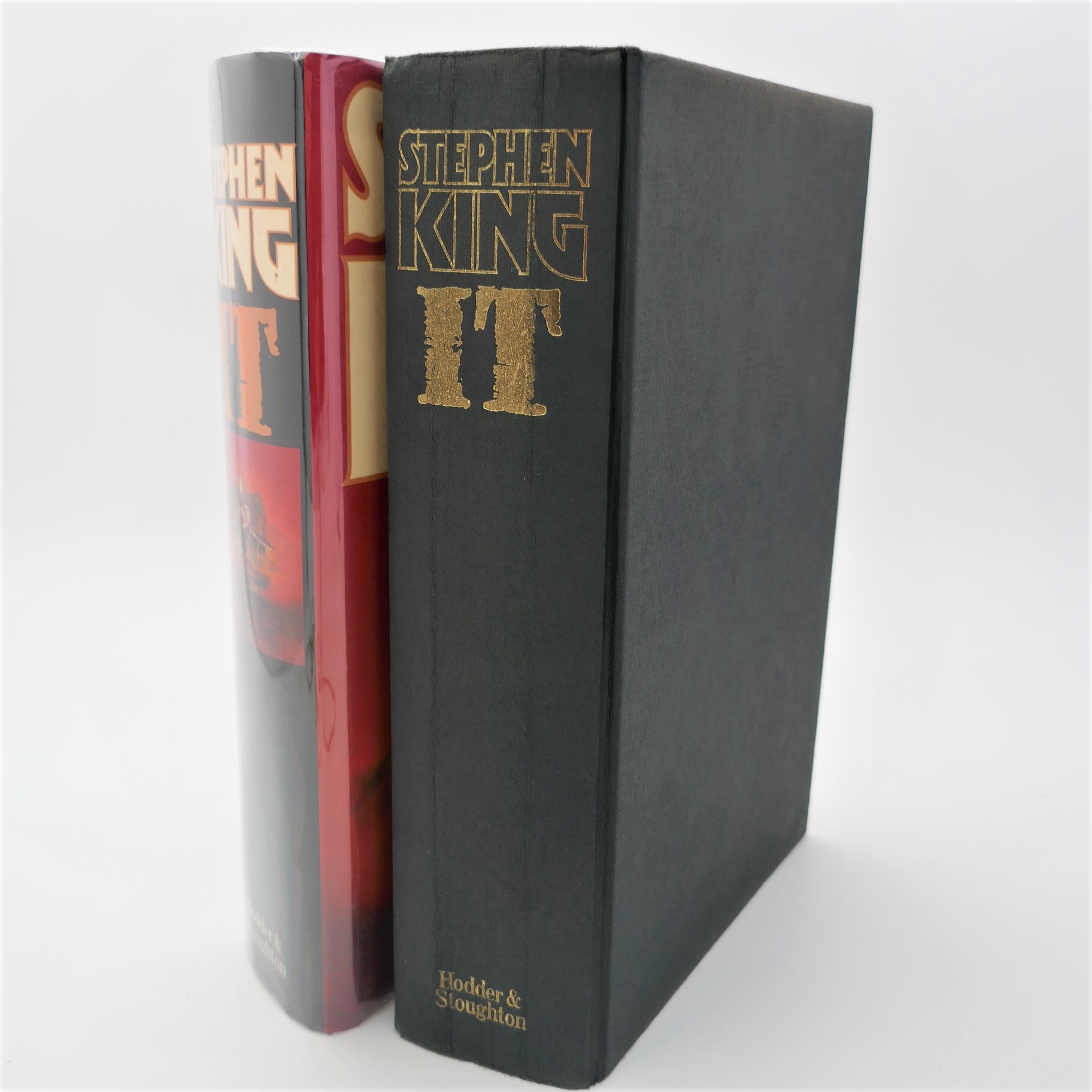 IT. First UK Edition (1986) - Image 2