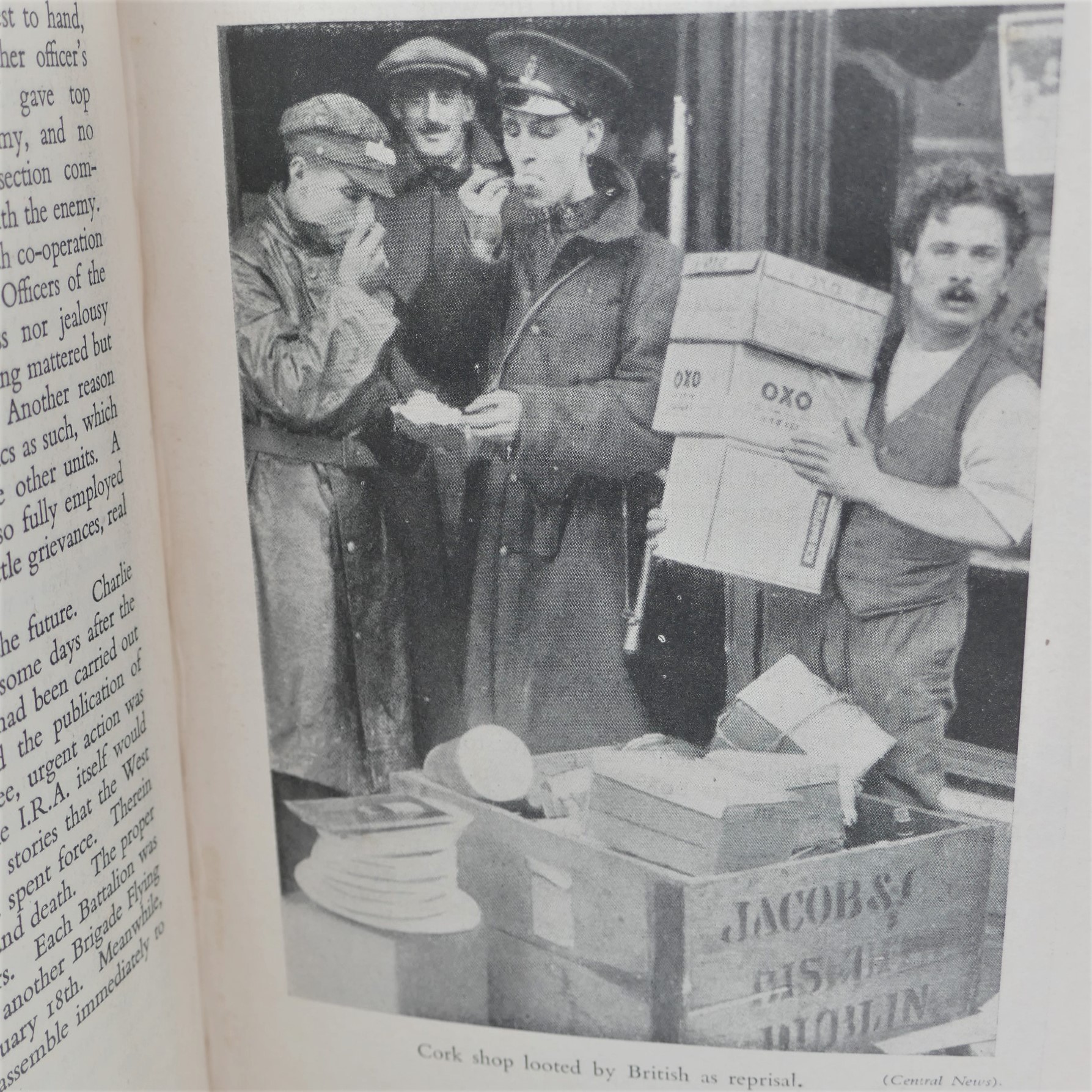 Guerilla Days in Ireland (1949) - Image 4