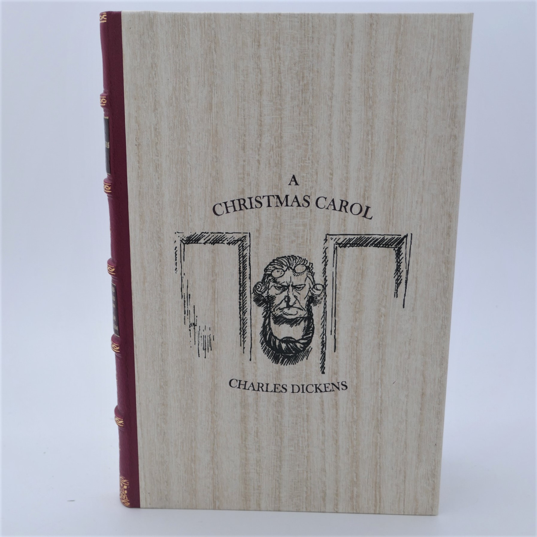 A Christmas Carol. Illustrated by Arthur Rackham. Gift Edition (2021) - Image 2