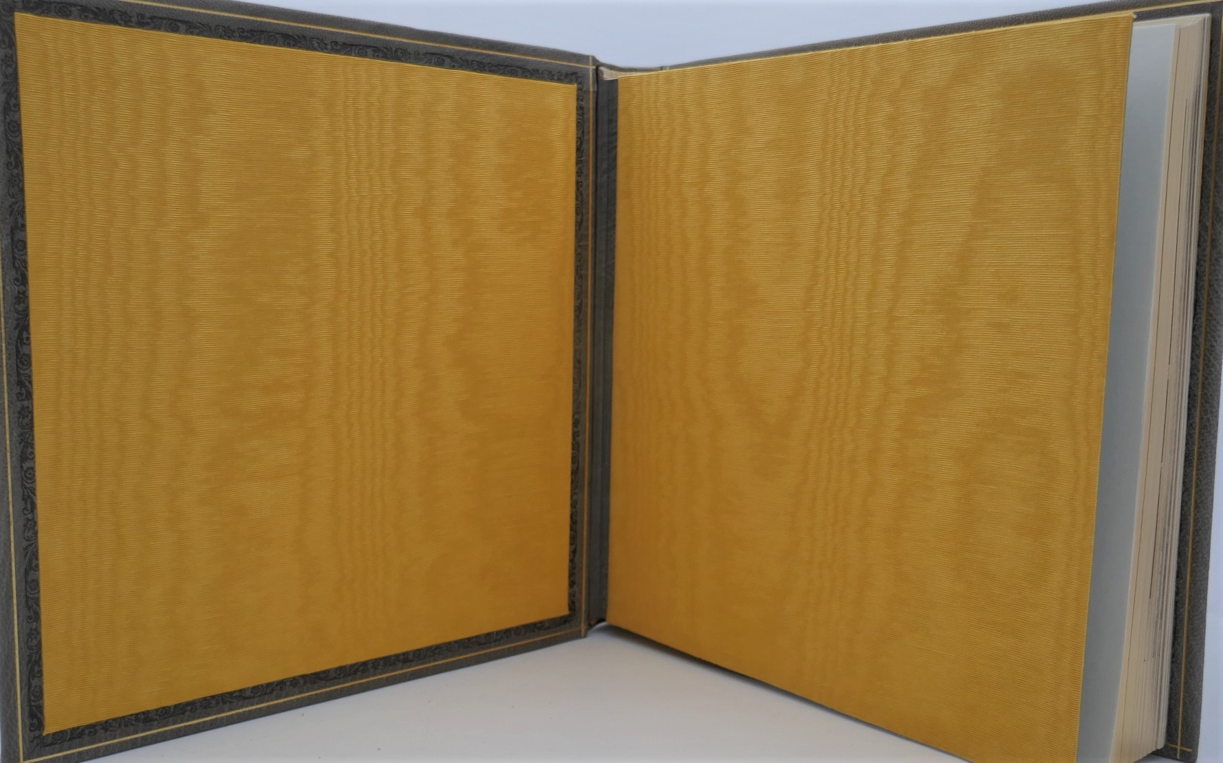 The Beckett Country. Samuel Beckett's Ireland. Limited Signed Edition (1986) - Image 3