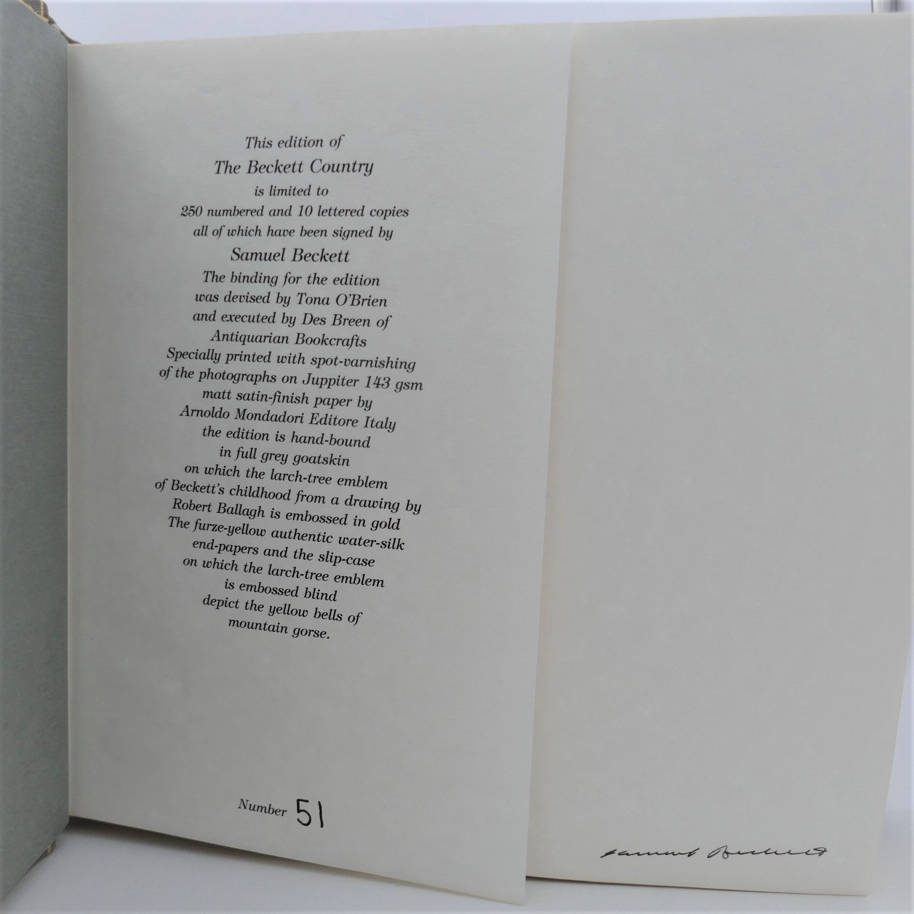The Beckett Country. Samuel Beckett's Ireland. Limited Signed Edition (1986) - Image 4