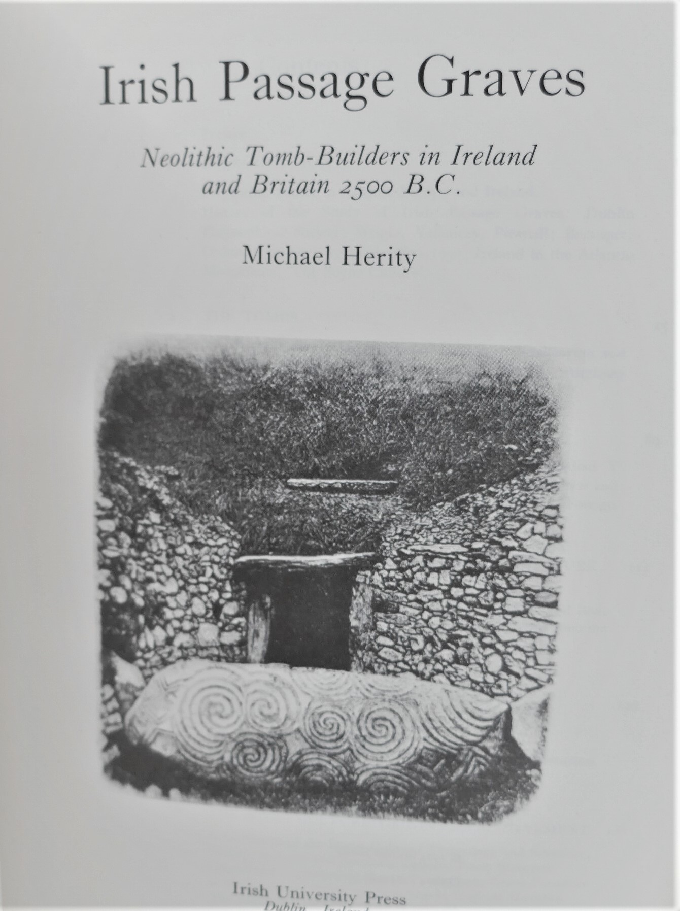 Irish Passage Graves. Presentation Edition (1974) - Image 3
