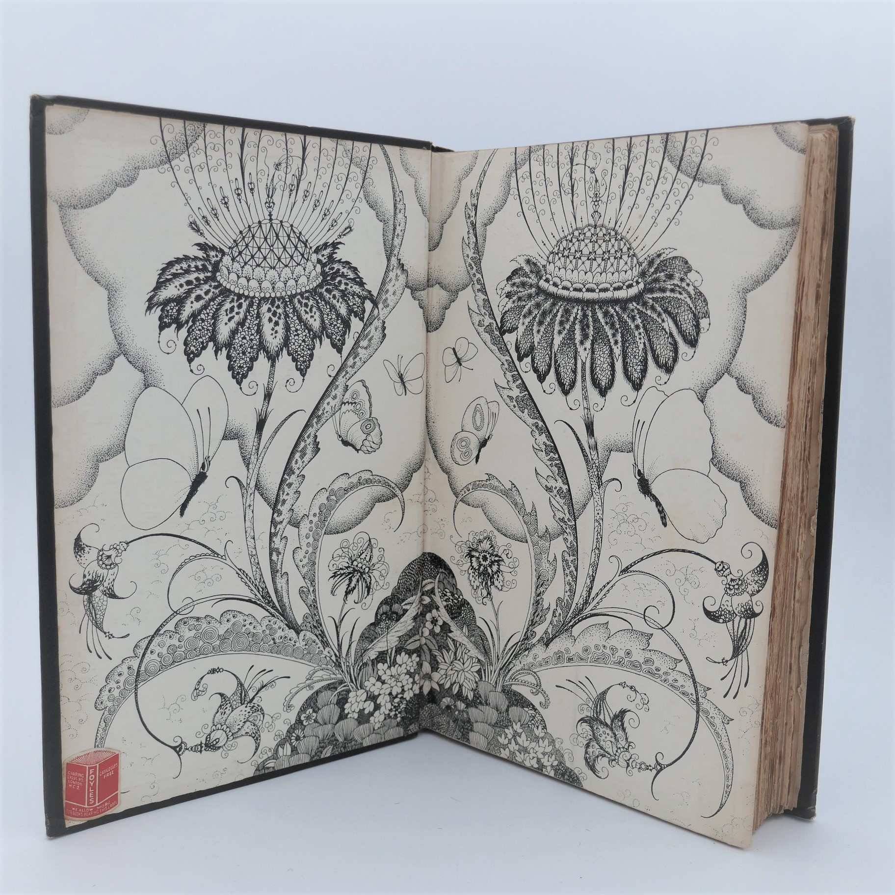 The Picture of Dorian Gray. Illustrated by by Henry Keen (1925) - Image 3