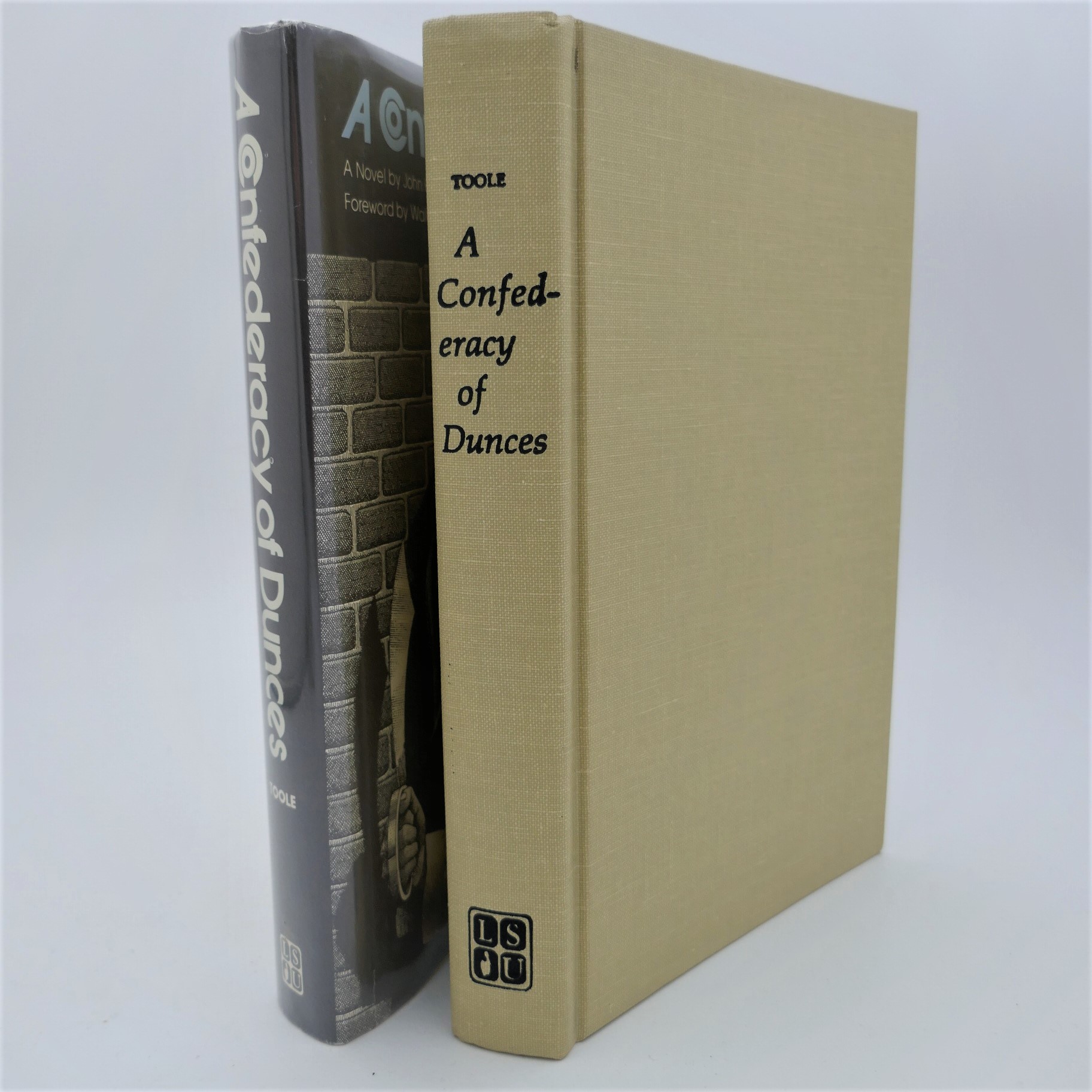 A Confederacy of Dunces. Seventh Printing (1981) - Image 3