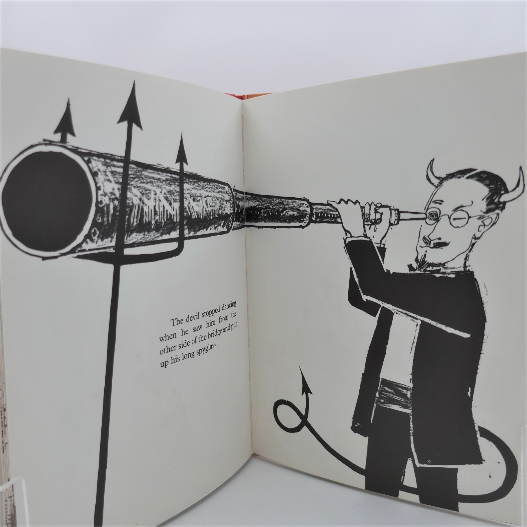 The Cat and the Devil. Illustrated by Gerald Rose (1965) - Image 4