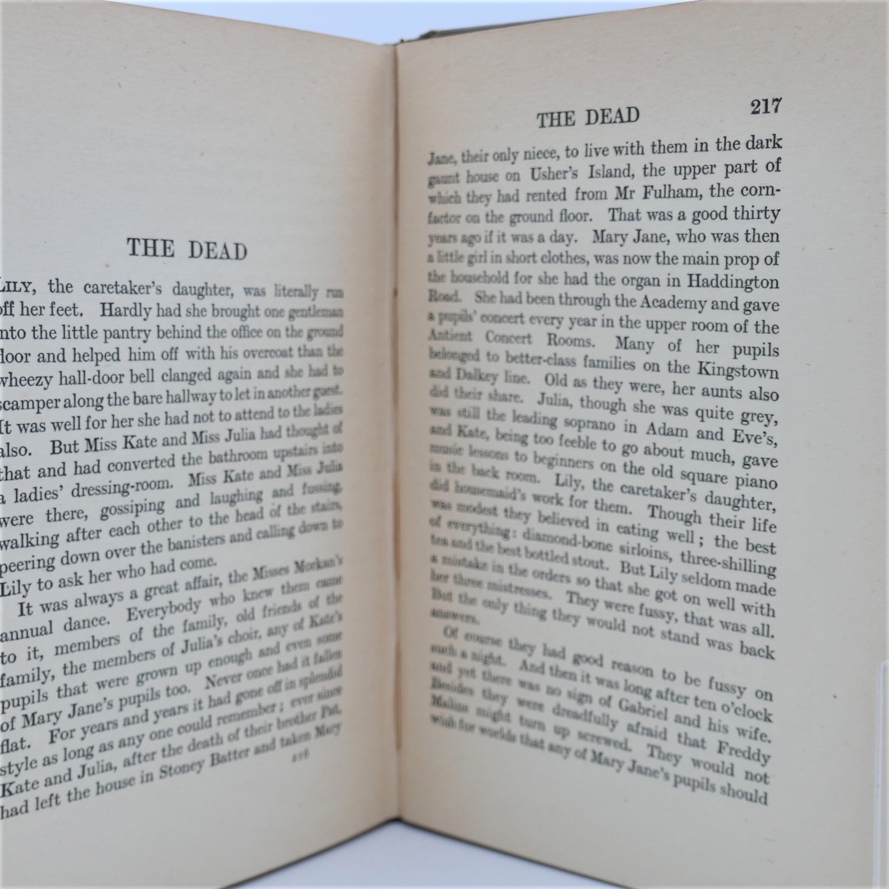 Dubliners. First American Edition (1916) - Image 6