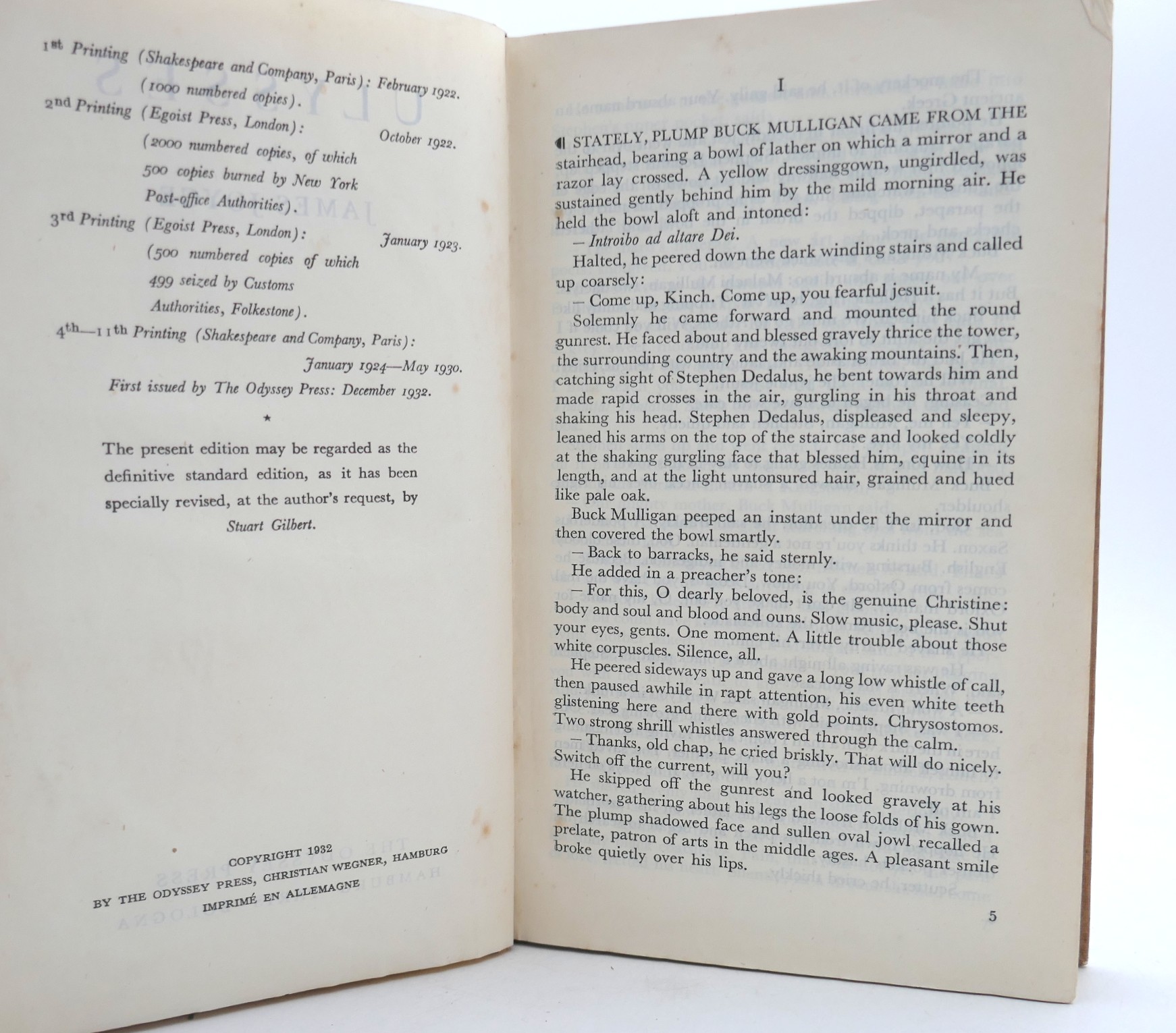 Ulysses. First Clothbound Edition in English (1932) - Image 5