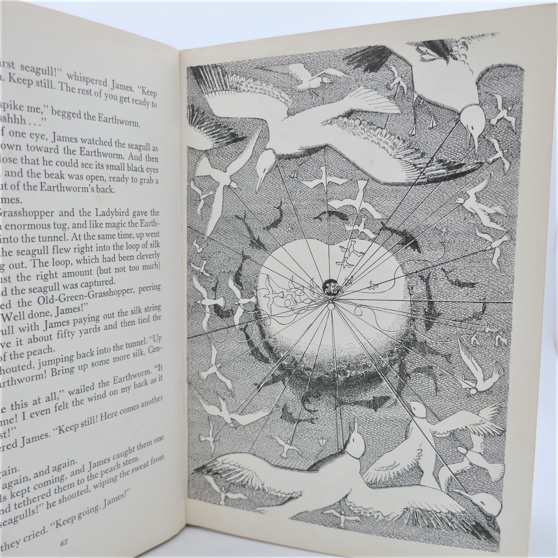 James and the Giant Peach. First UK Edition (1967) - Image 3
