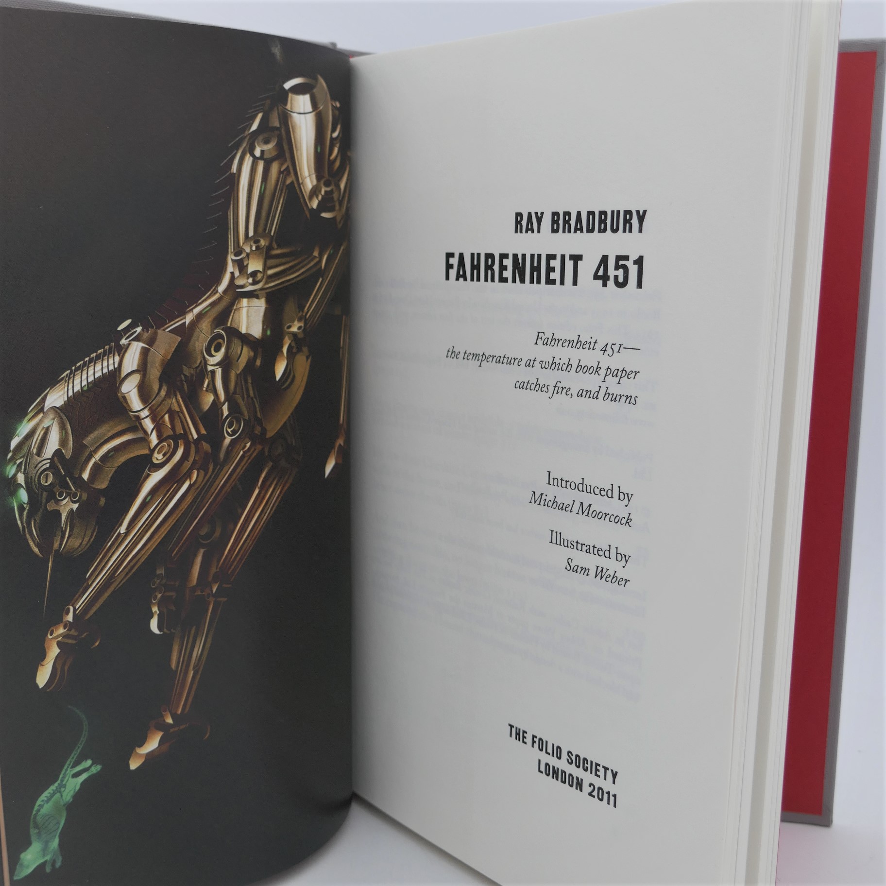 Fahrenheit 451. Folio Society (2011) - Image 2