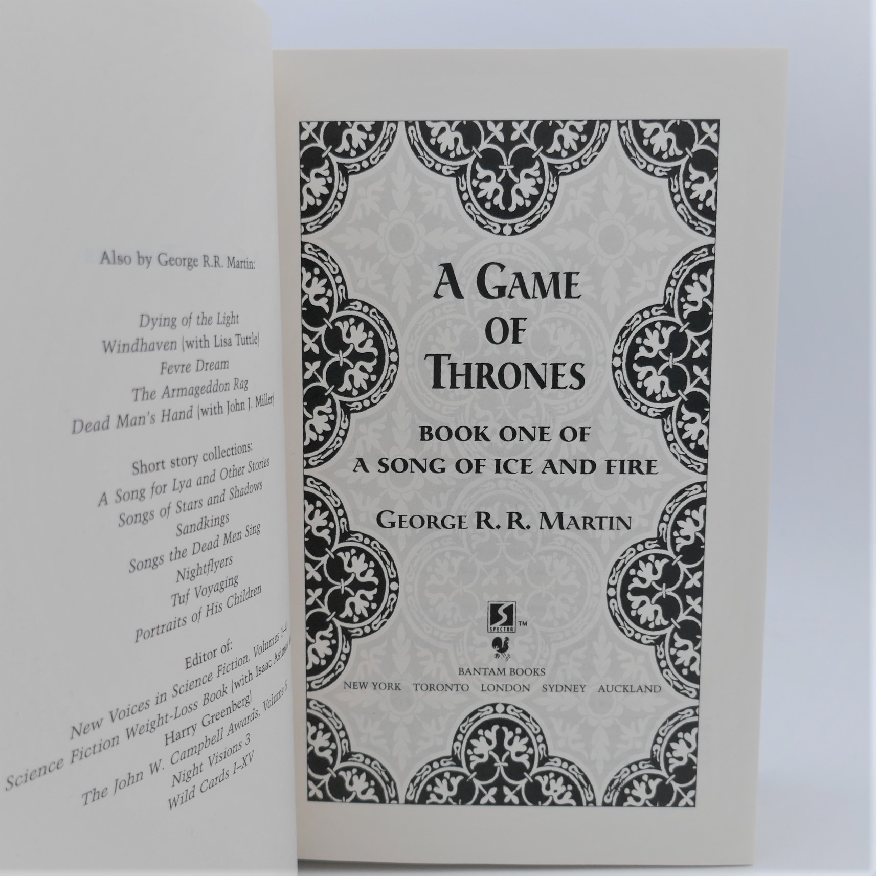 A Game of Thrones. First Edition (1996) - Image 2
