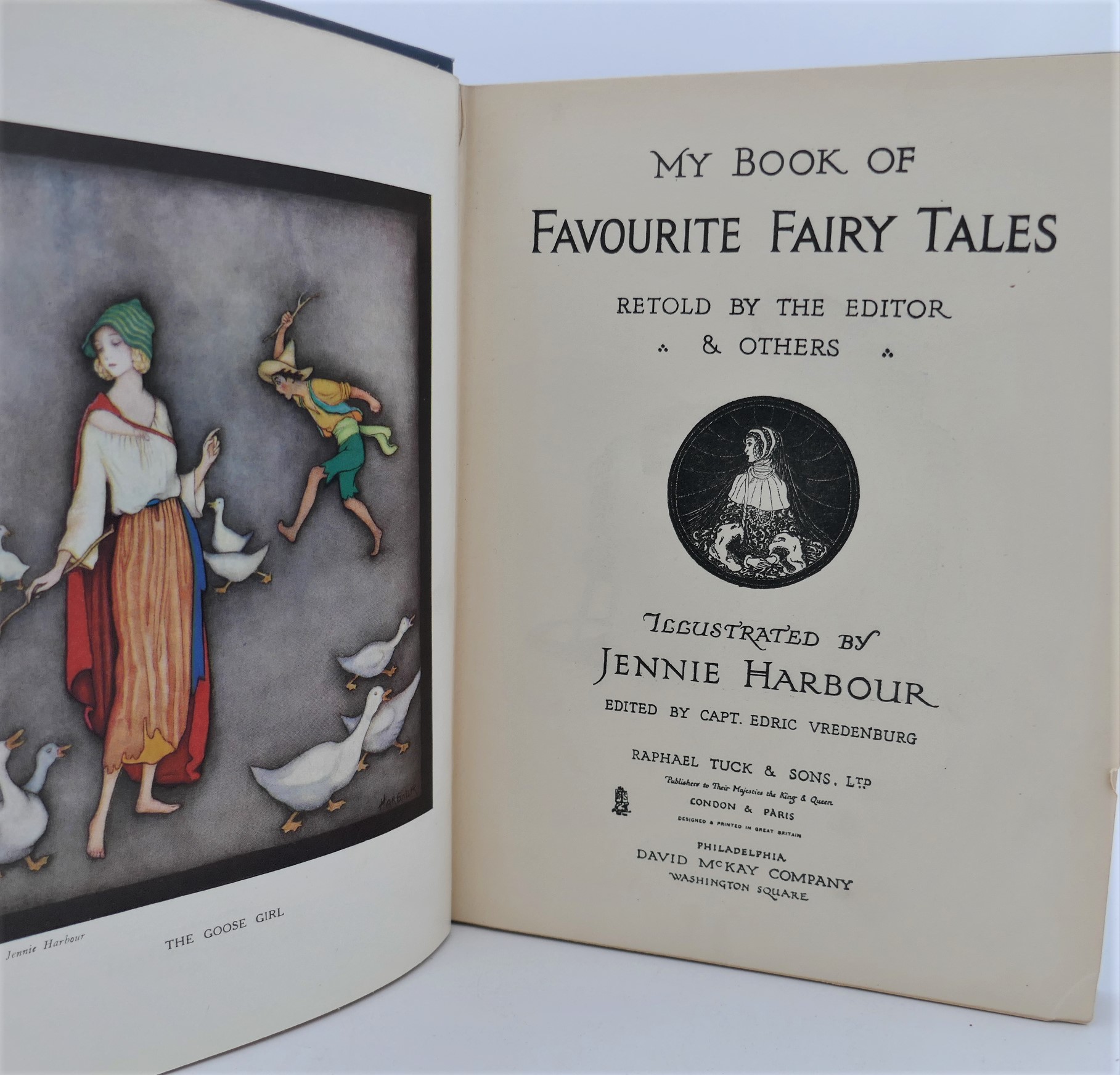 My Book of Favourite Fairy Tales (1921) - Image 2