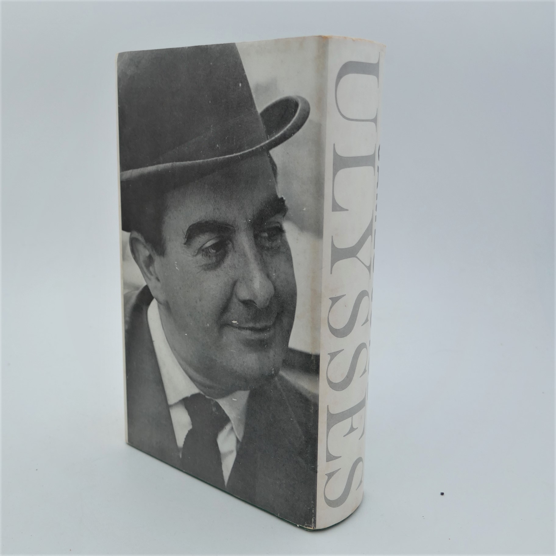 Ulysses. With Joseph Strick's Movie Promotional Dust Jacket (1967) - Image 2