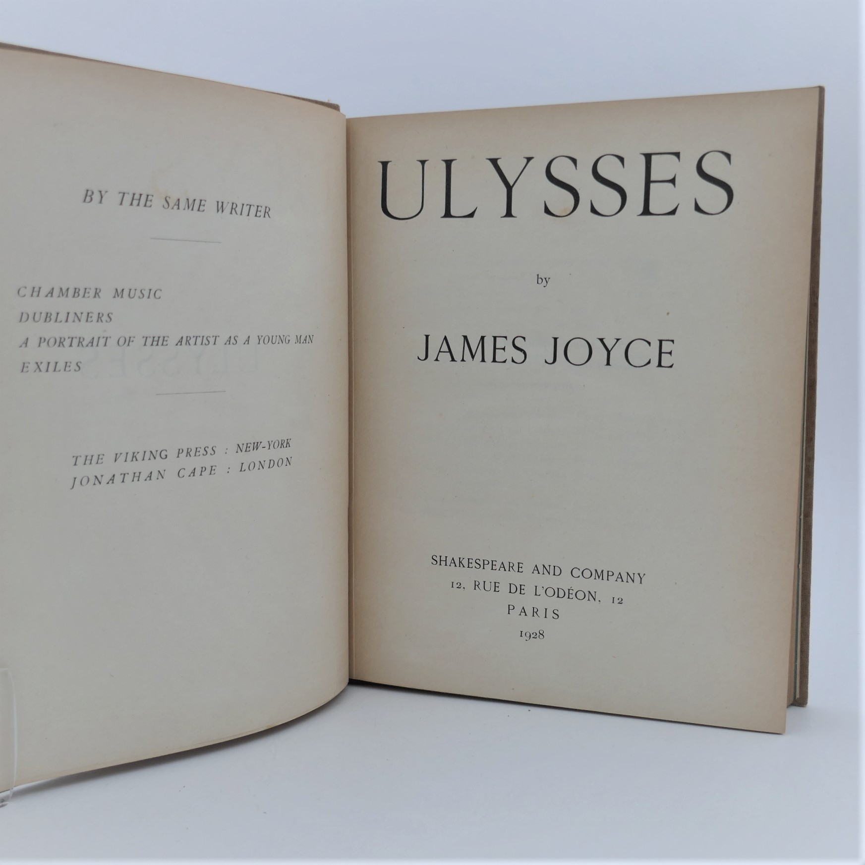 Ulysses. Paris: Shakespeare & Co. (1928) - Image 2