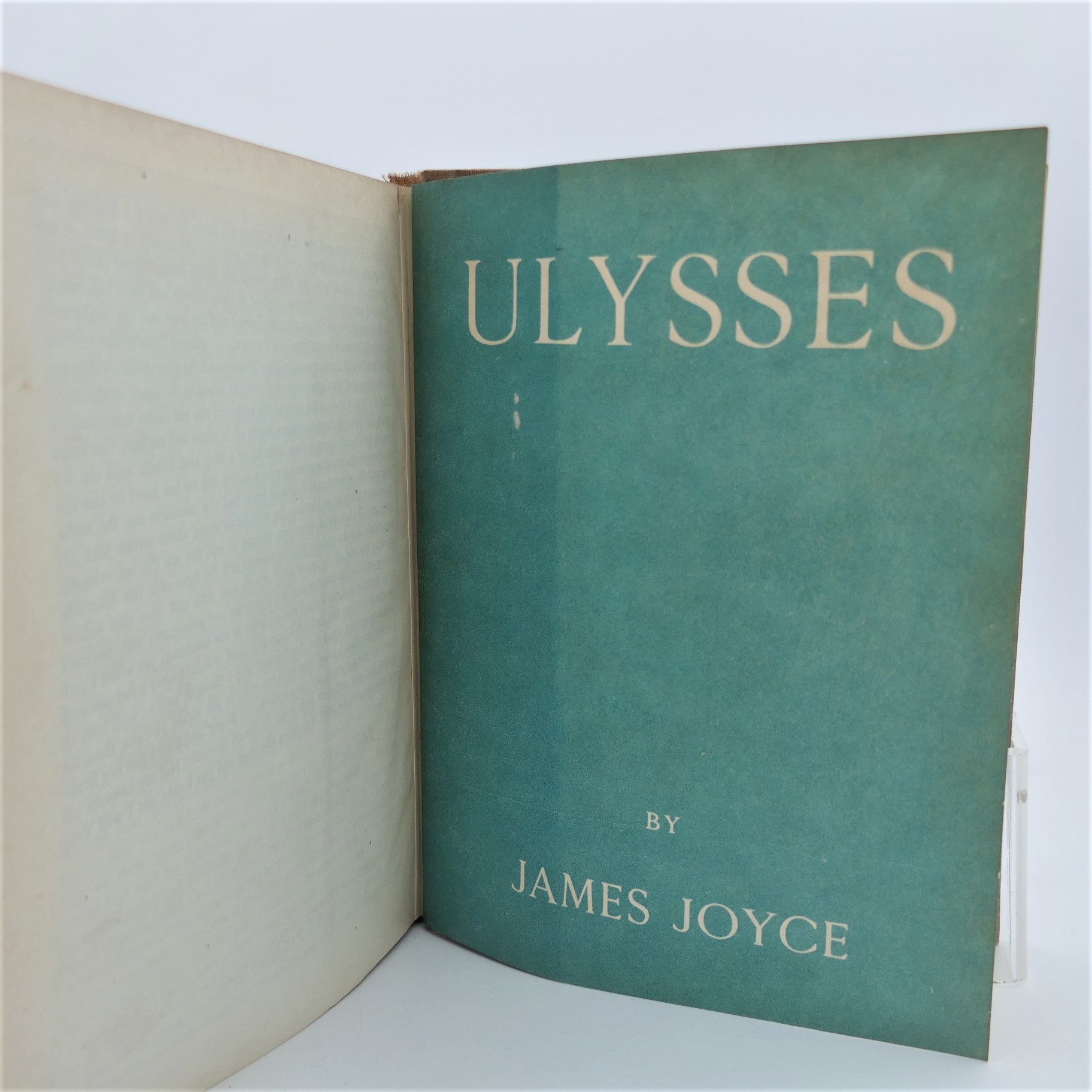 Ulysses. Paris: Shakespeare & Co. (1928) - Image 3