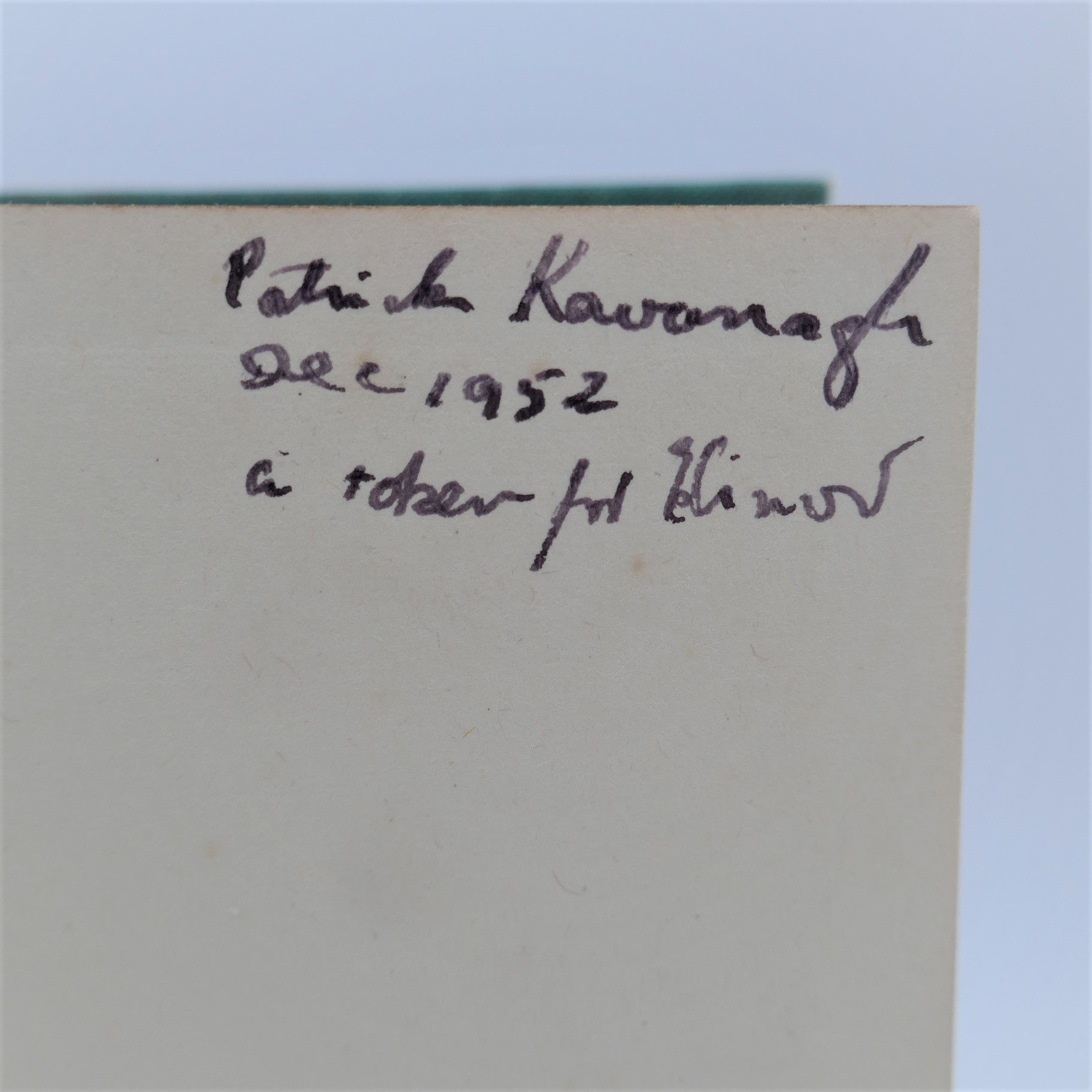 Faber Book of Twentieth Century Verse. Inscribed by Patrick Kavanagh (1953) - Image 2