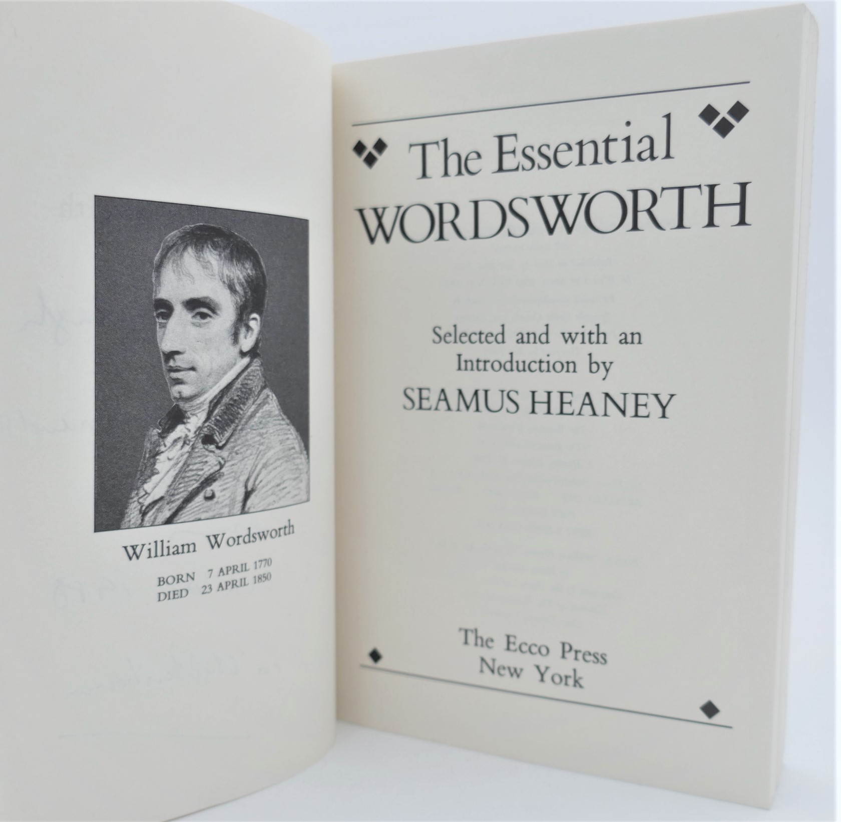 The Essential Wordsworth. Selected by Seamus Heaney (1988) - Image 3