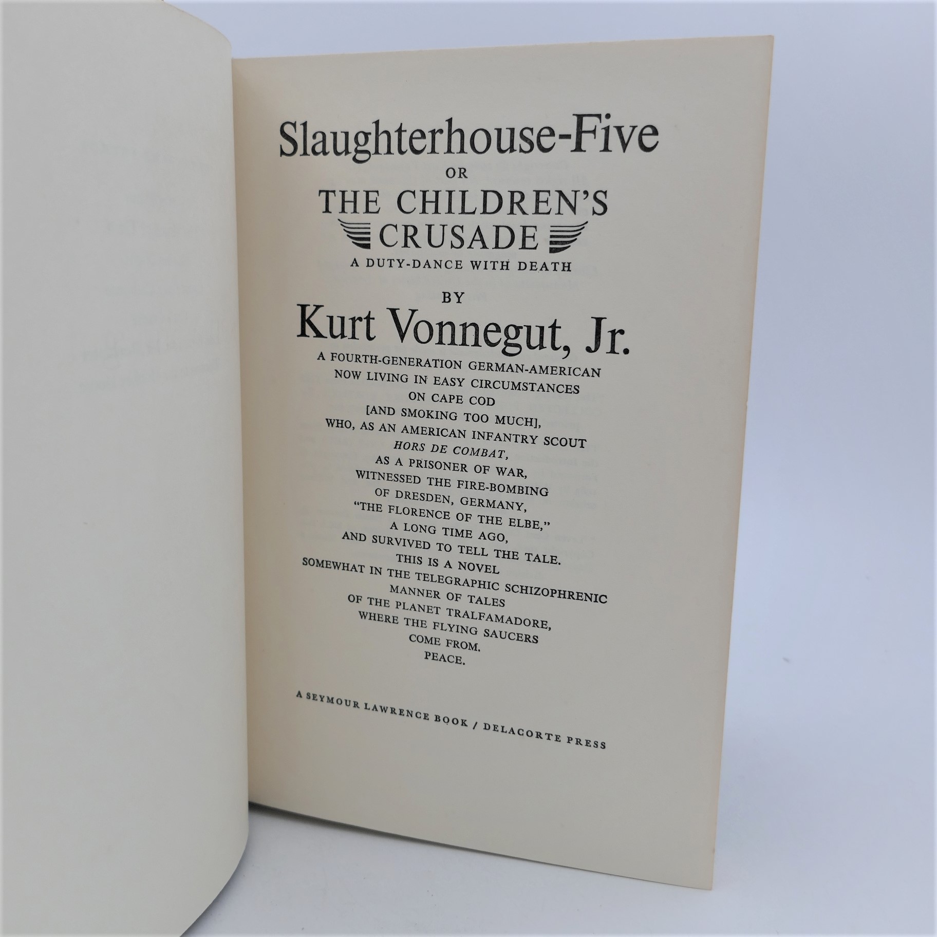 Slaughterhouse-Five. First Edition (1969) - Image 3