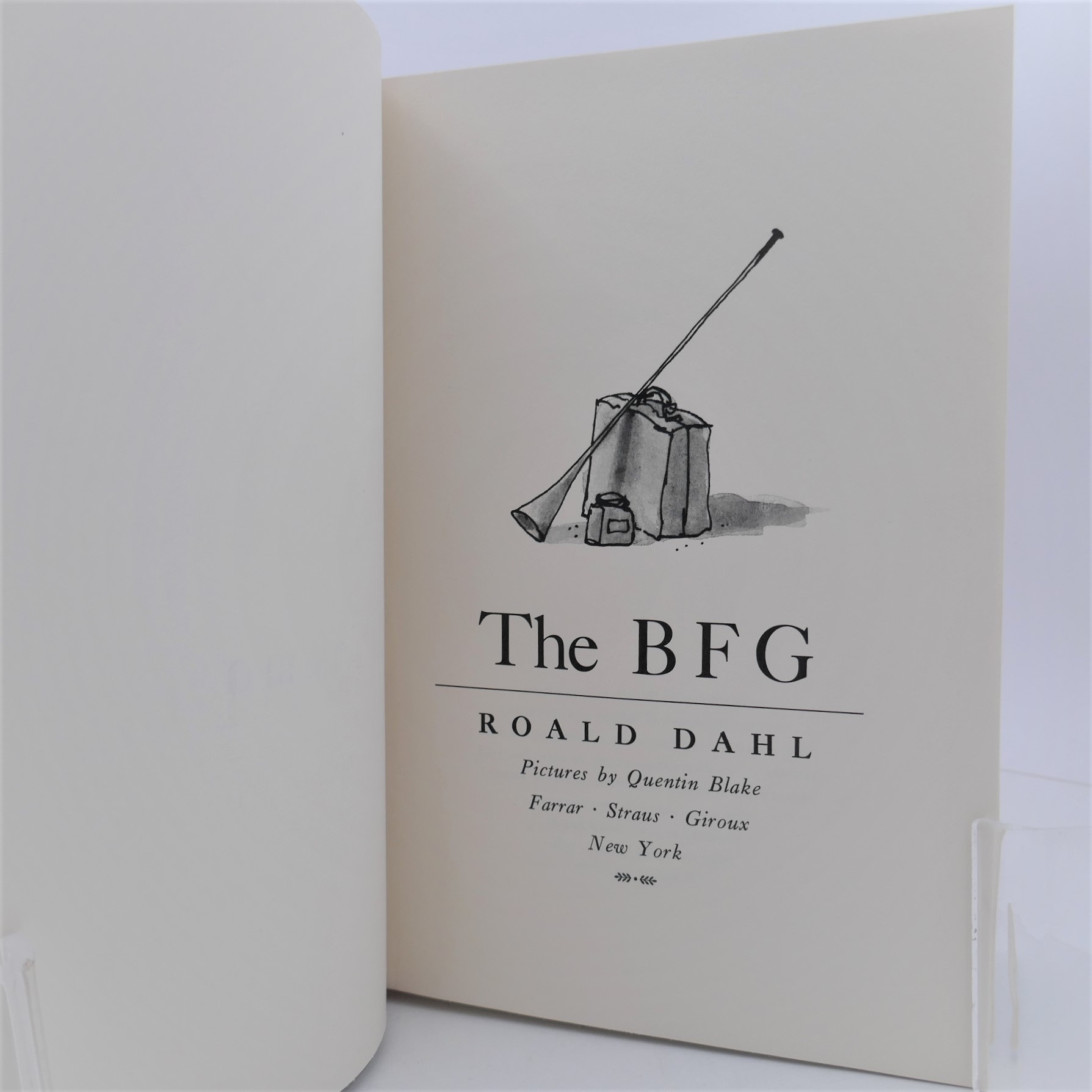 The BFG. Illustrated by Quentin Blake. Limited Signed Edition (1982) - Image 4