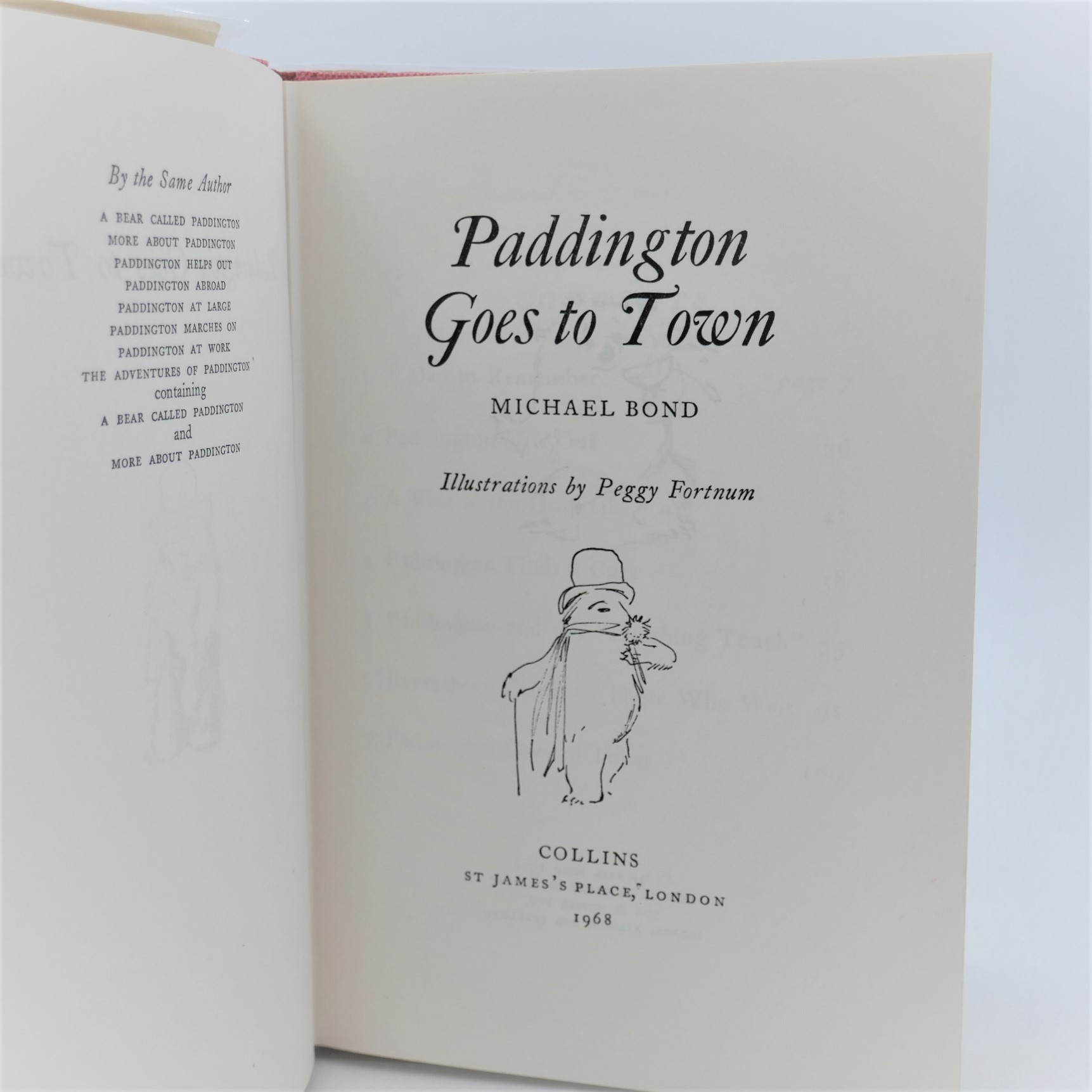 Paddington Goes to Town. First Edition (1968) - Image 2