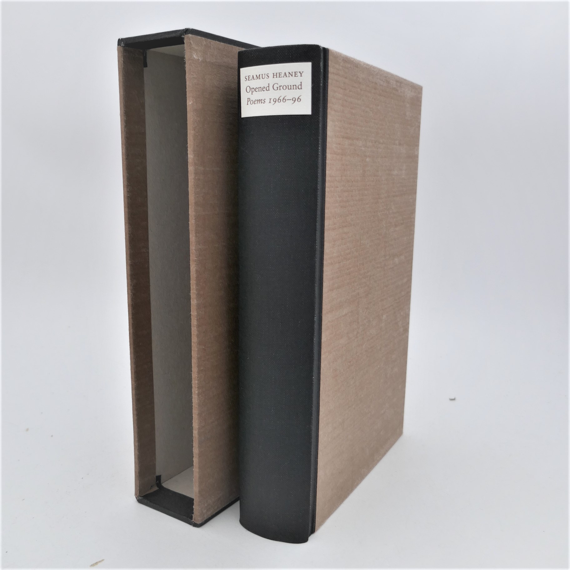 Opened Ground. Poems 1966-1996. Limited Edition (1998) - Image 2