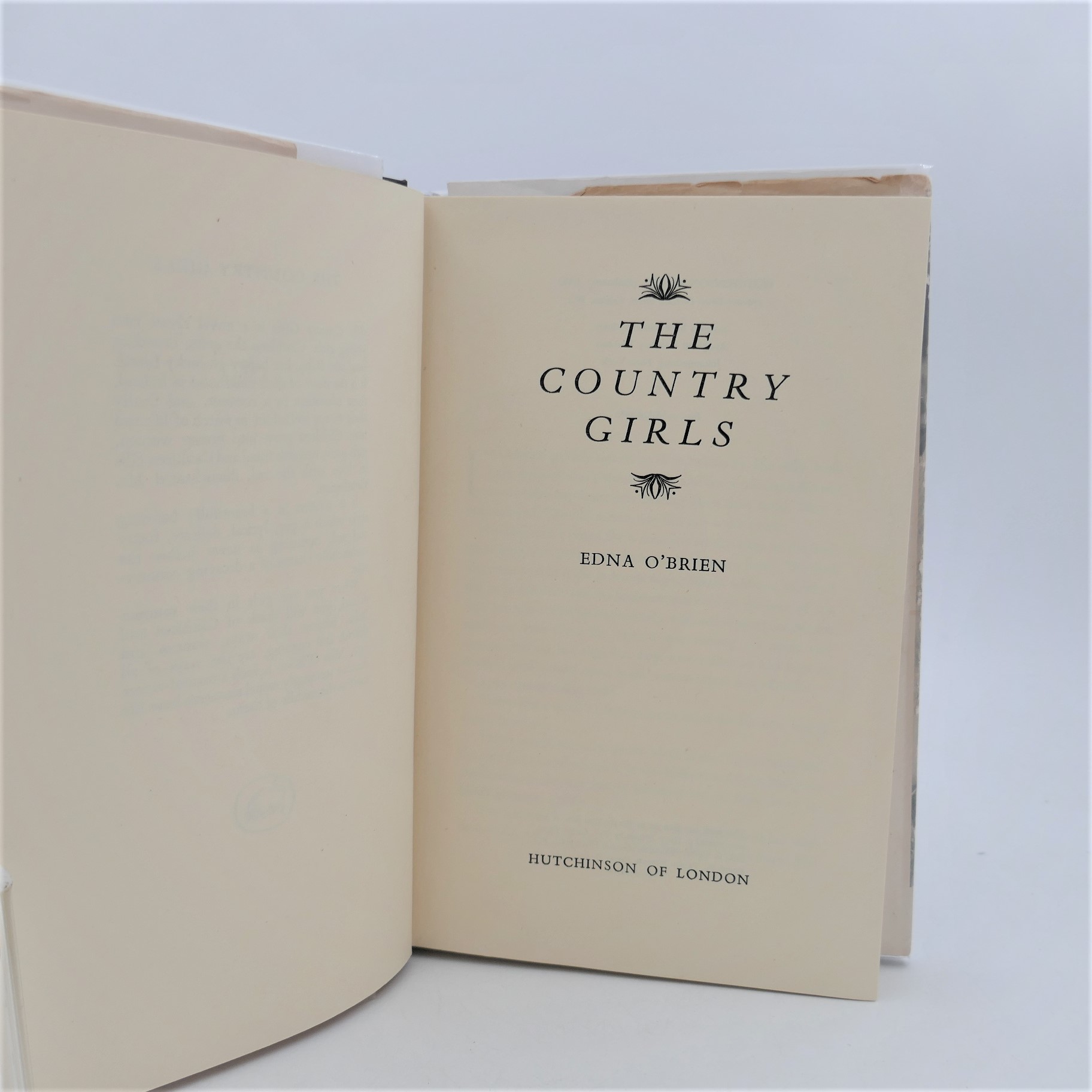 The Country Girls. With Signed Photograph of the Author (1960) - Image 4