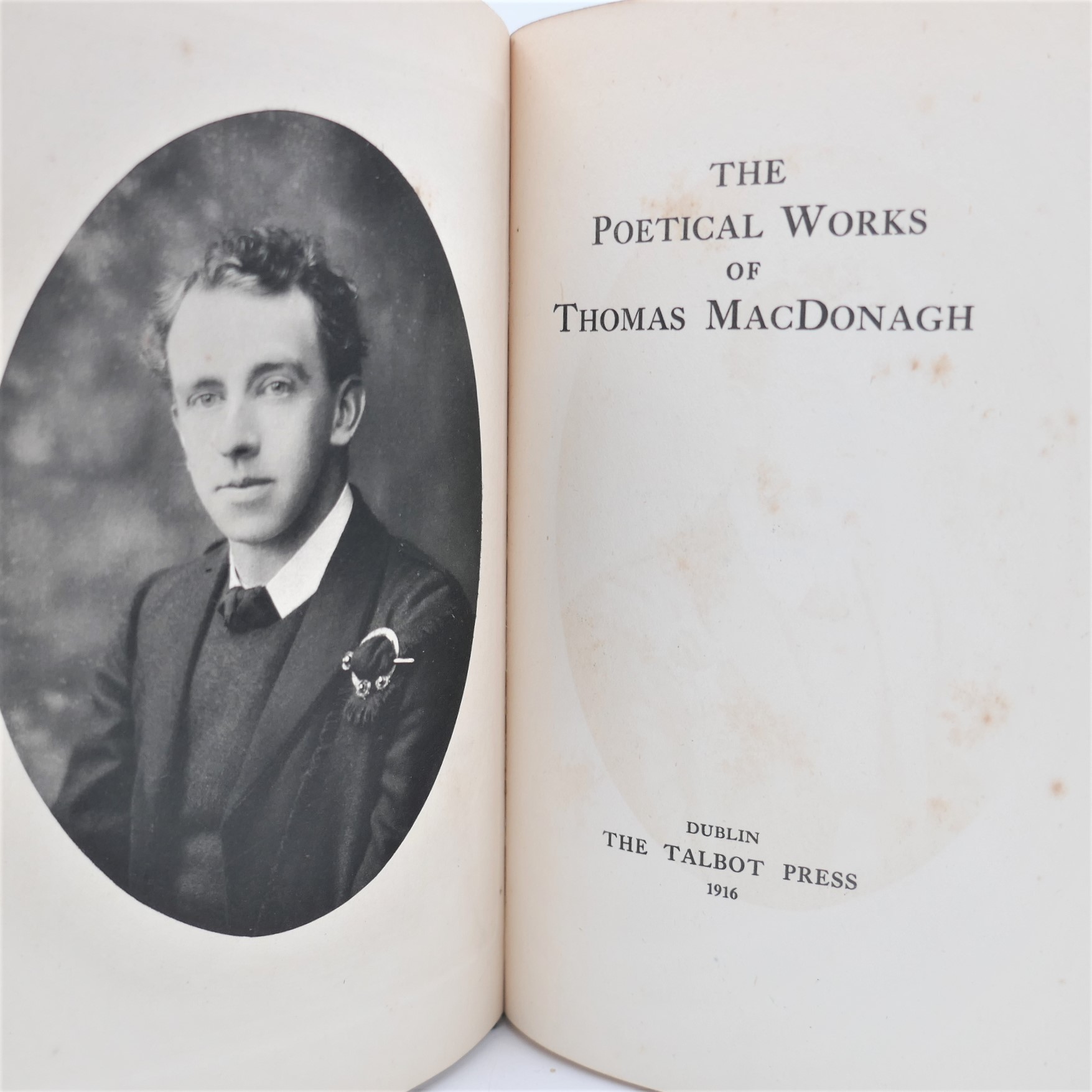 The Poetical Works of Thomas MacDonagh (1916) - Image 2