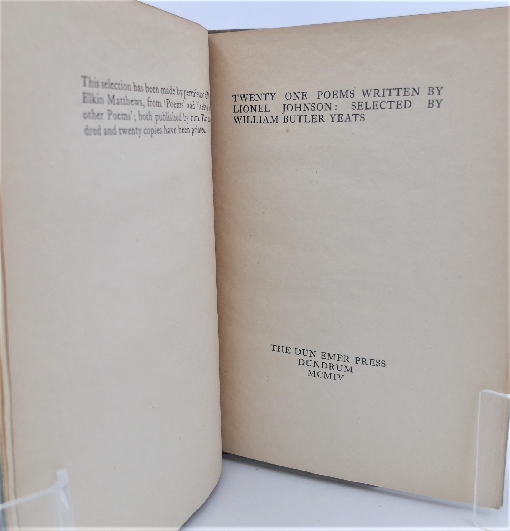Twenty One Poems by Lionel Johnson. Dun Emer Press (1904) - Image 2