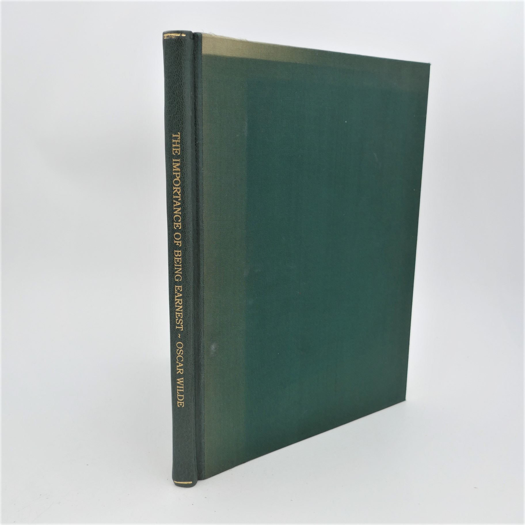 The Importance of Being Earnest. Folio Society (1960)