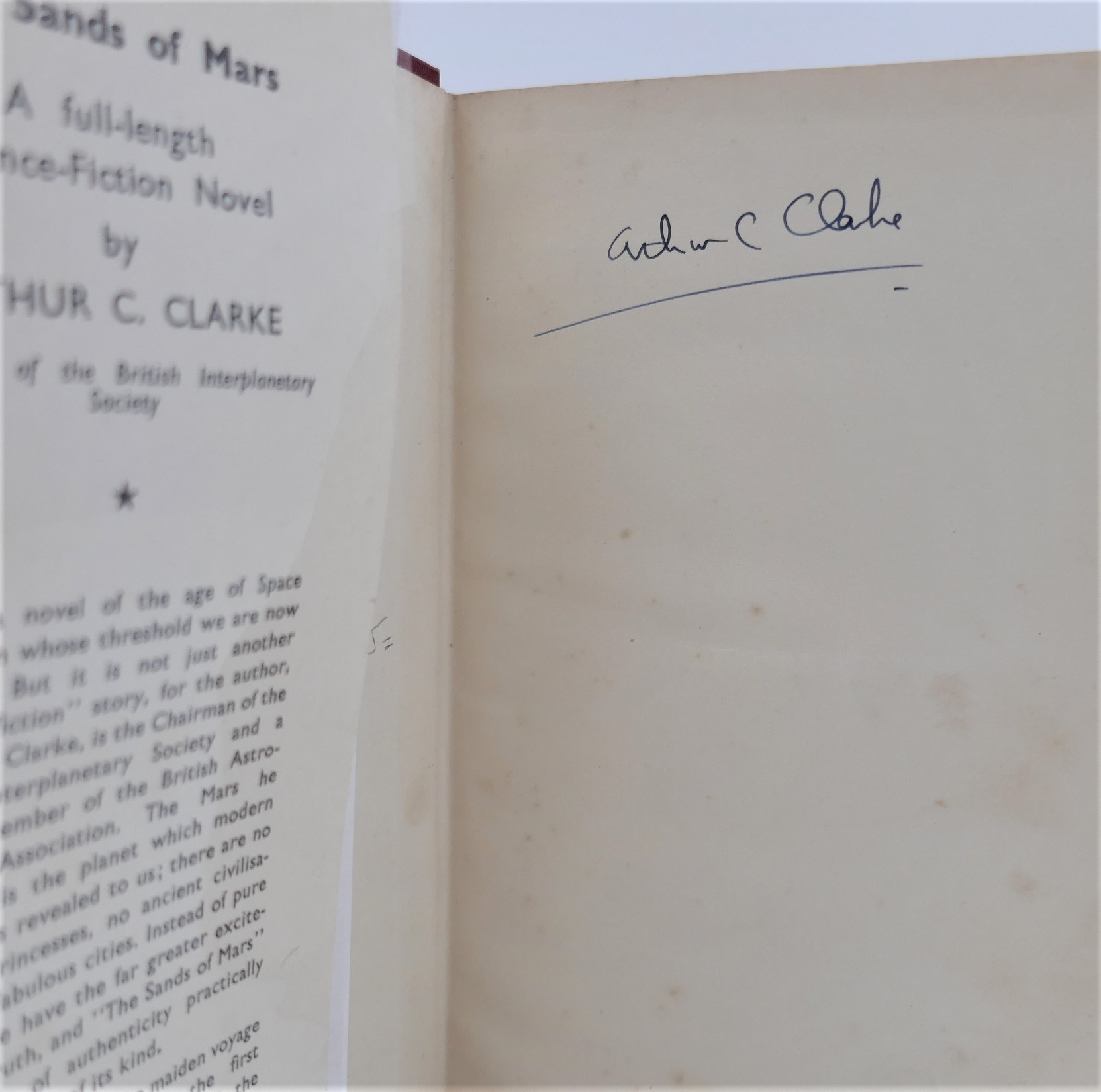 The Sands of Mars. First Edition. Author Signed (1951) - Image 3
