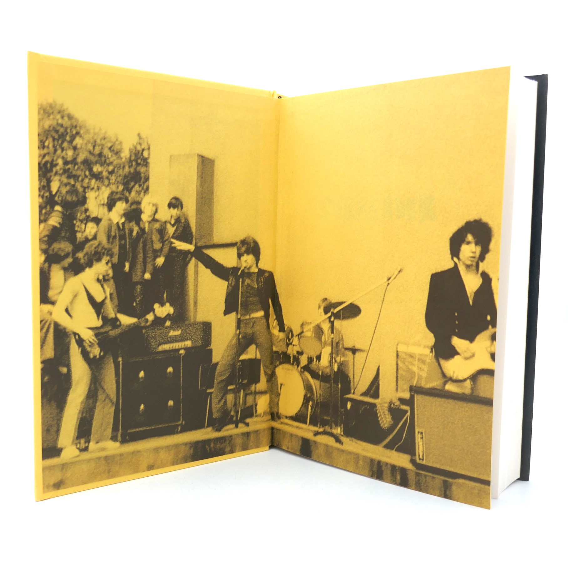 Surrender: 40 Songs, One Story. Signed Copy (2022) - Image 4