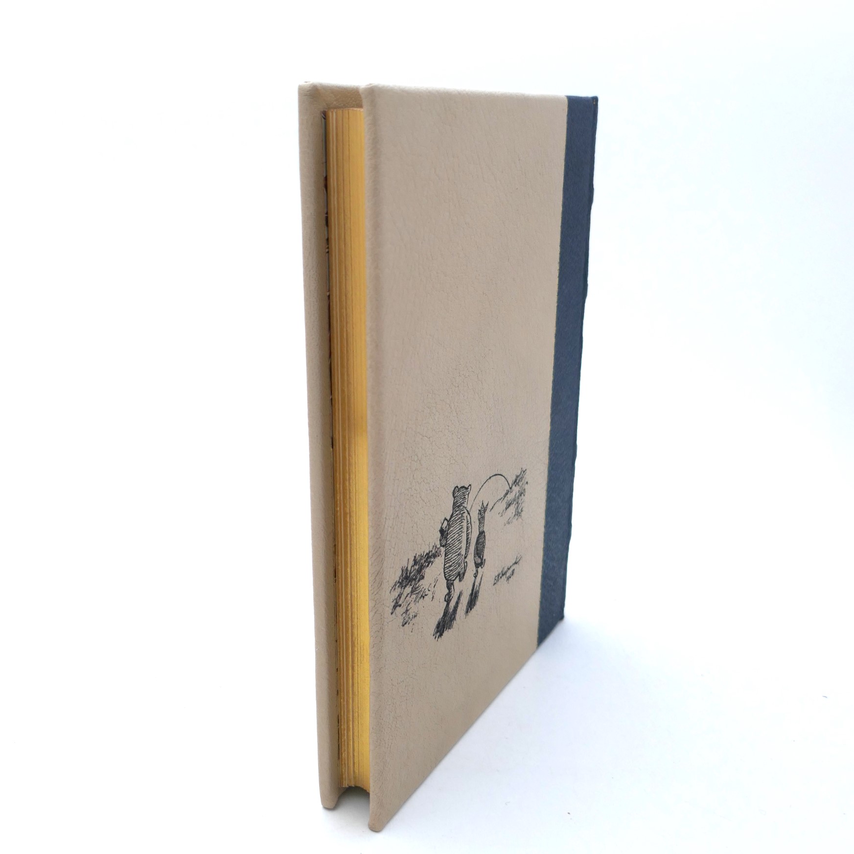 Winnie-the-Pooh. Little Oak Fine Bindings ( 2023) - Image 6