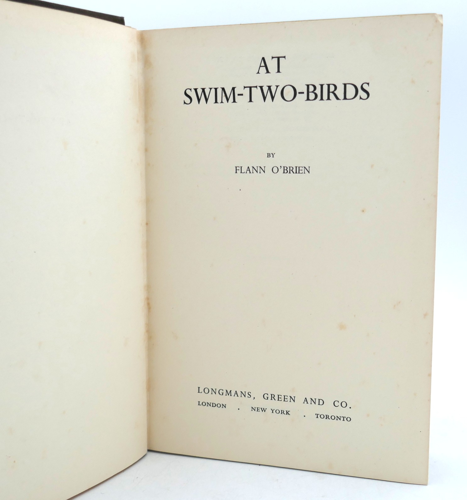 At Swim Two Birds. First Edition, First Issue (1939) - Image 2