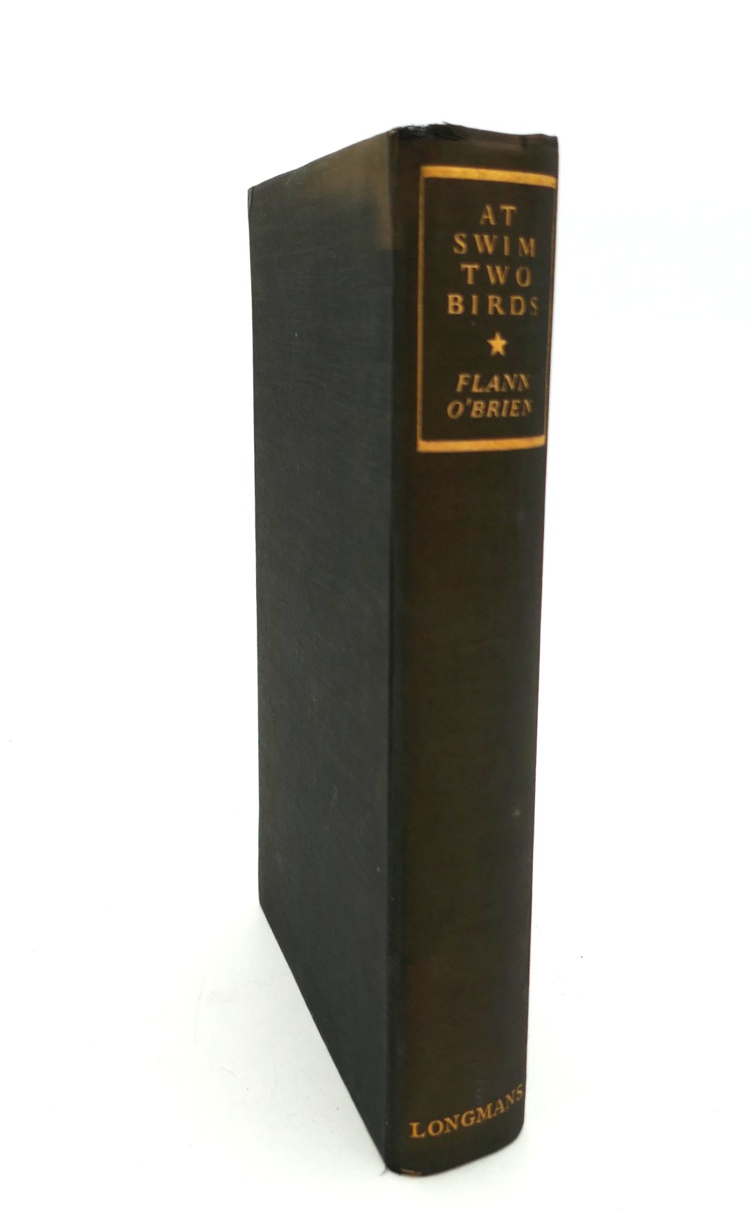 At Swim Two Birds. First Edition, First Issue (1939) - Image 7