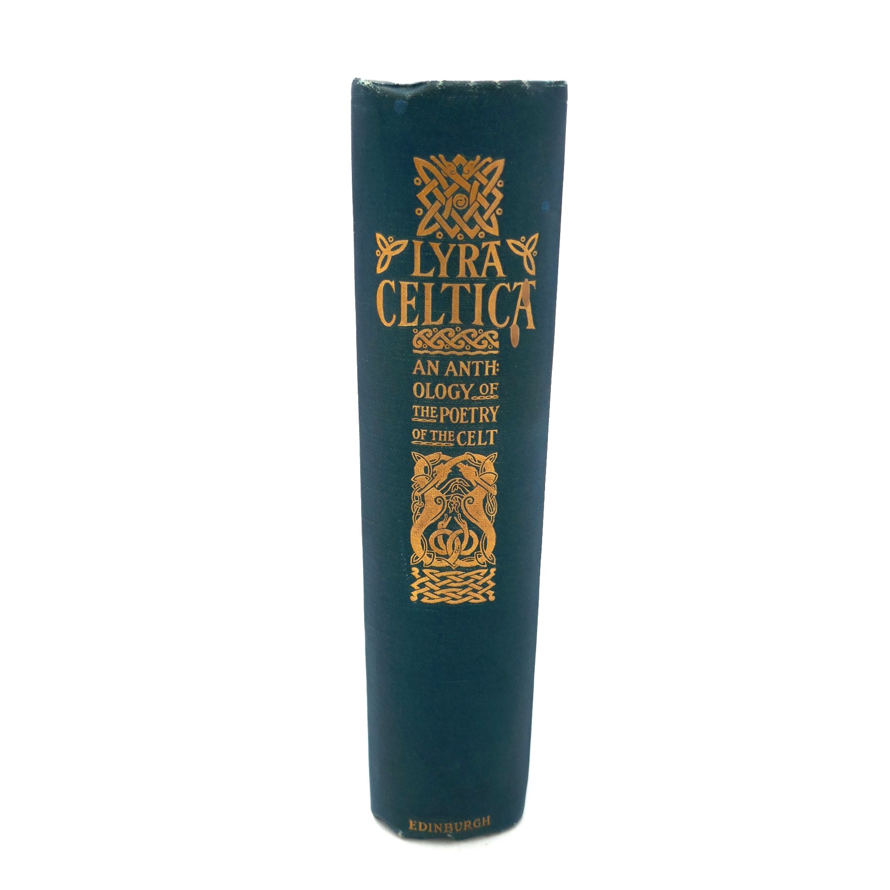 Lyra Celtica. An Anthology of Celtic Poetry (1924)