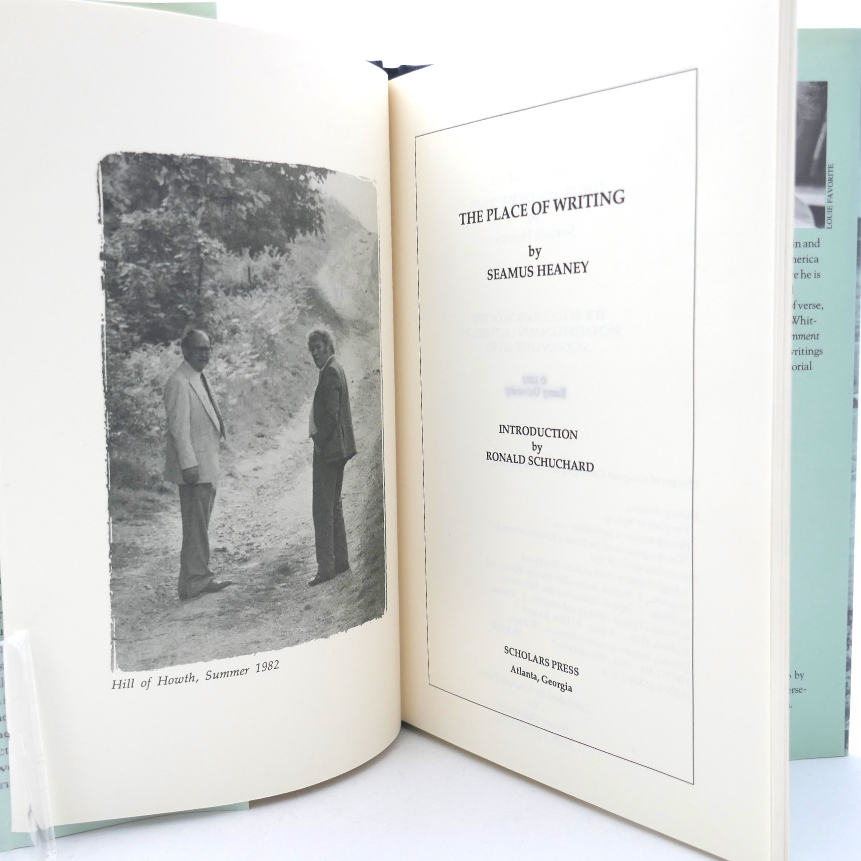 The Place of Writing. Introduction by Ronald Schuchard (1989) - Image 2